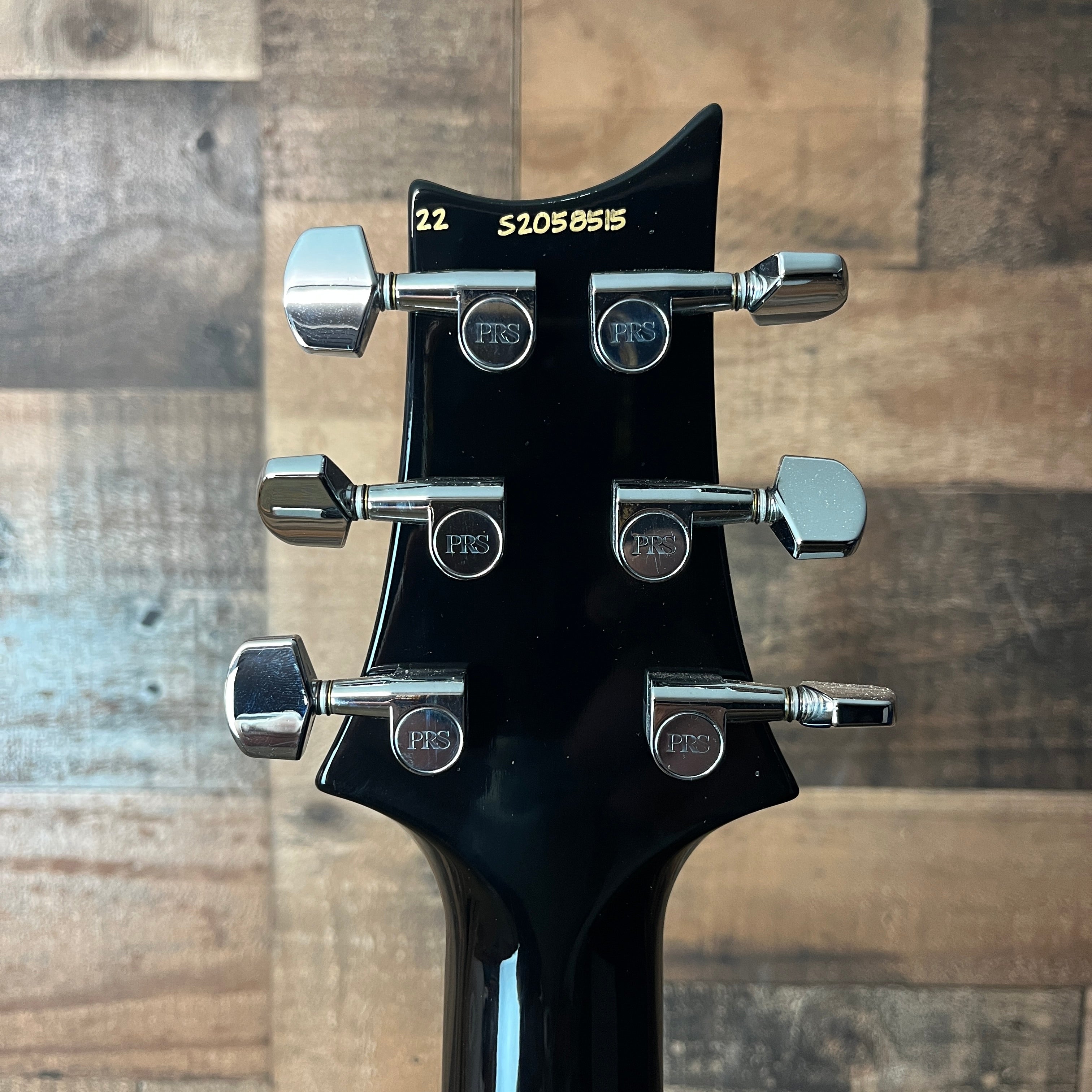S2 Custom 24 Electric Guitar, Eriza Verde Smokeburst, Gig Bag, 515