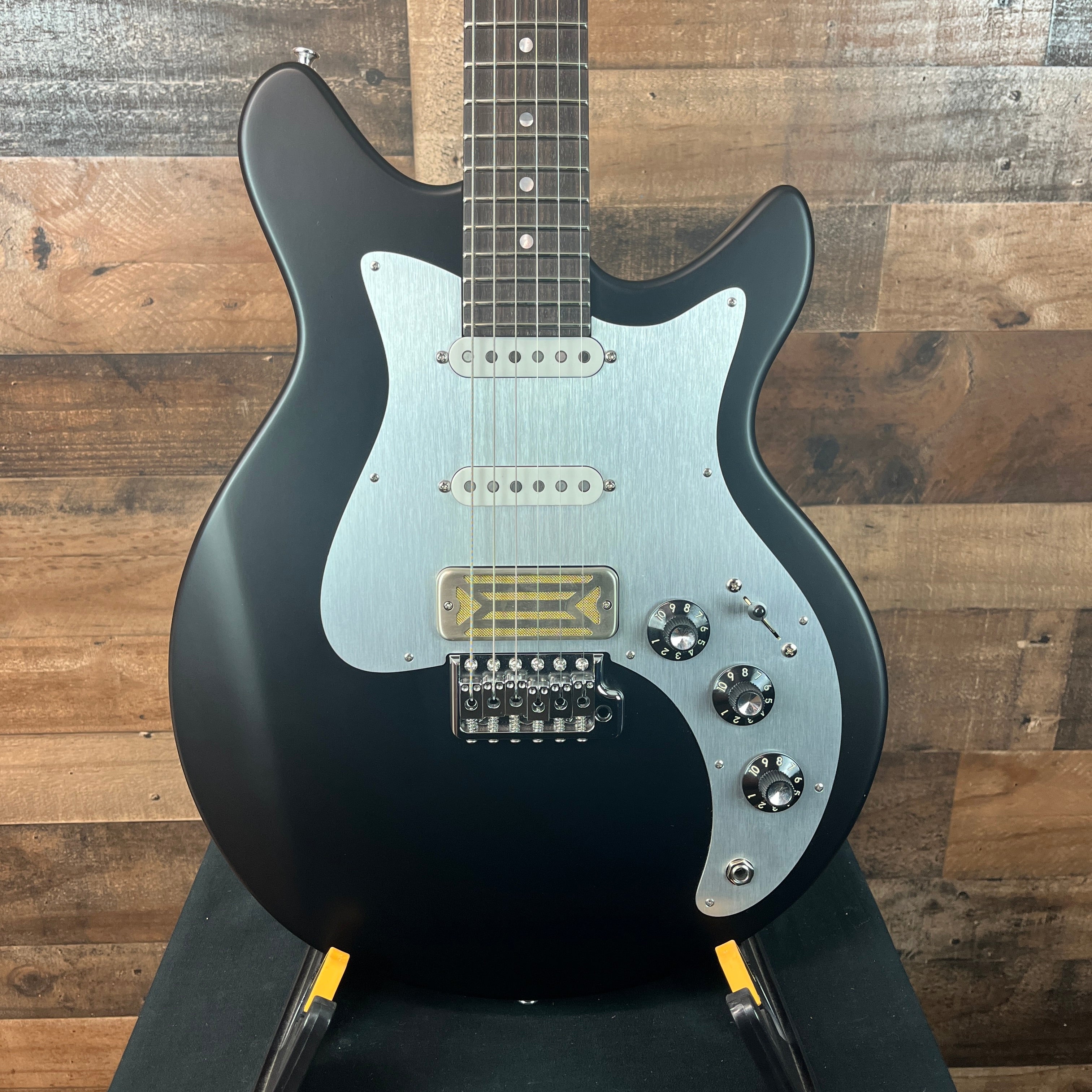 Eastman Guitars Fullertone DC'62 Electric Guitar - Moss Black, 781