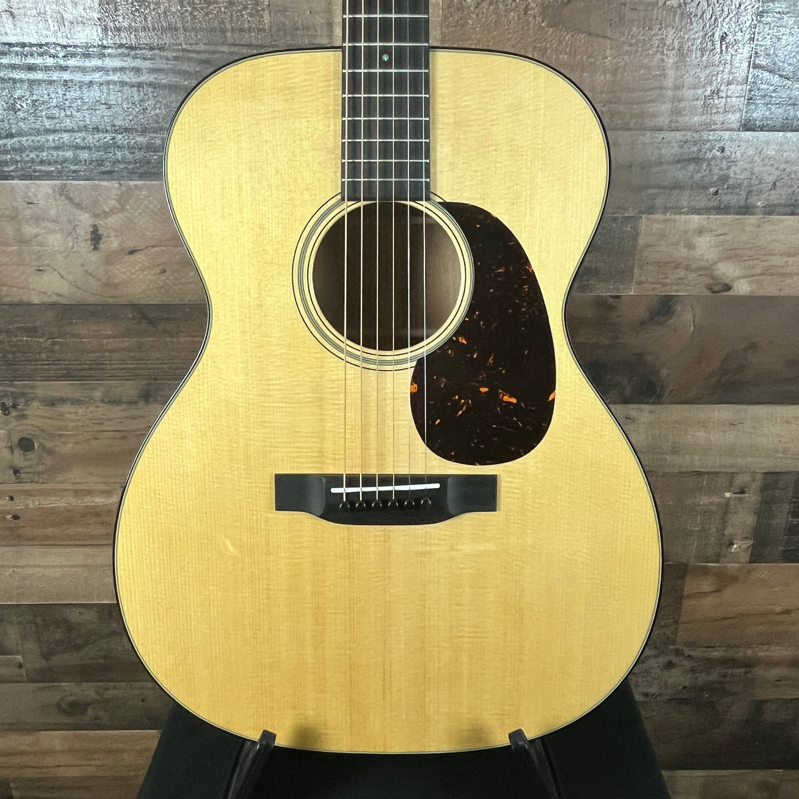 Martin 000-18 Standard Series Acoustic Guitar - Natural with Aging Toner (2025), 865