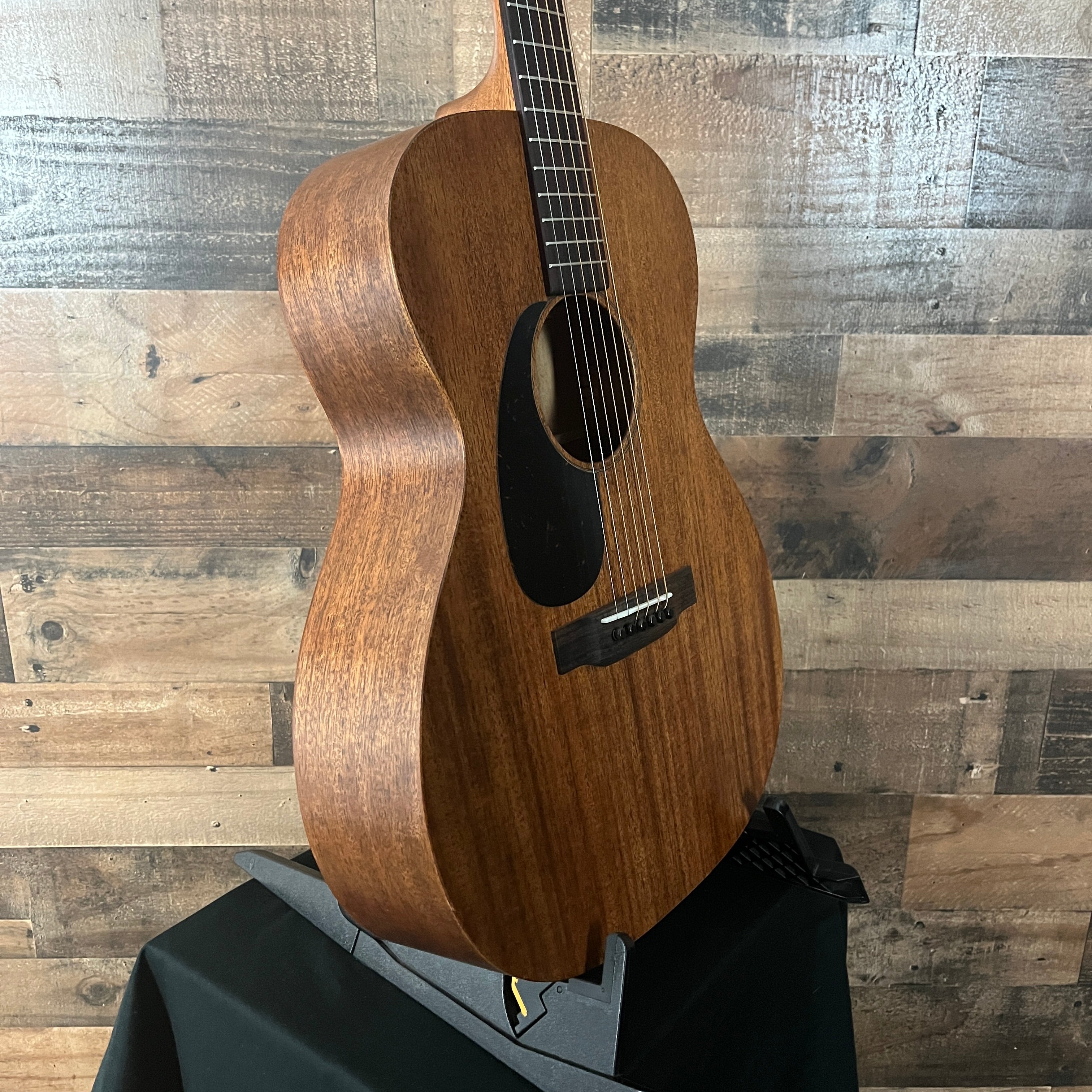 Martin 00015M Left-Handed Acoustic Guitar, Gig Bag, 791