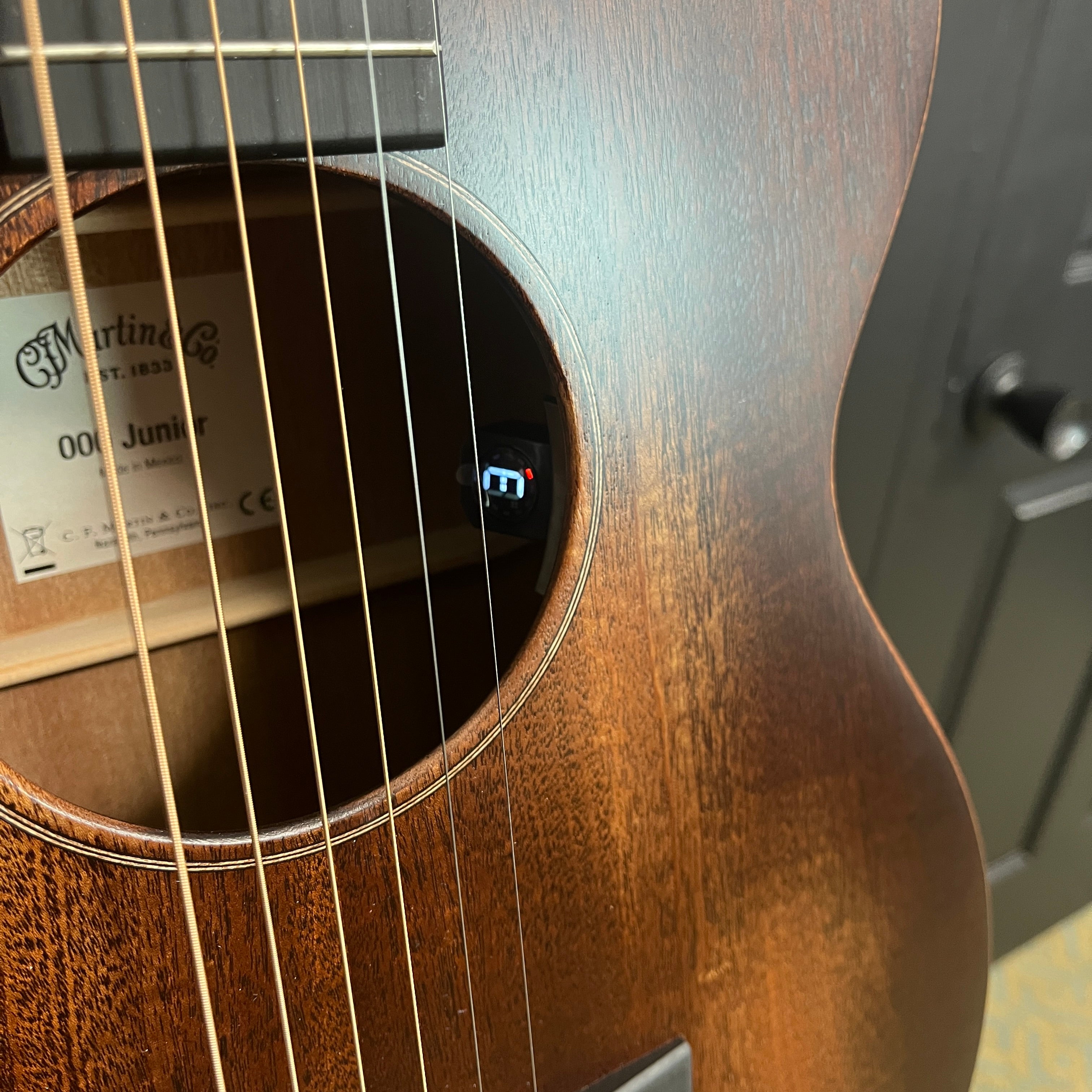 Martin 000C Jr-E StreetMaster Acoustic-electric Guitar - Dark Mahogany Distressed, Soft Case, 594
