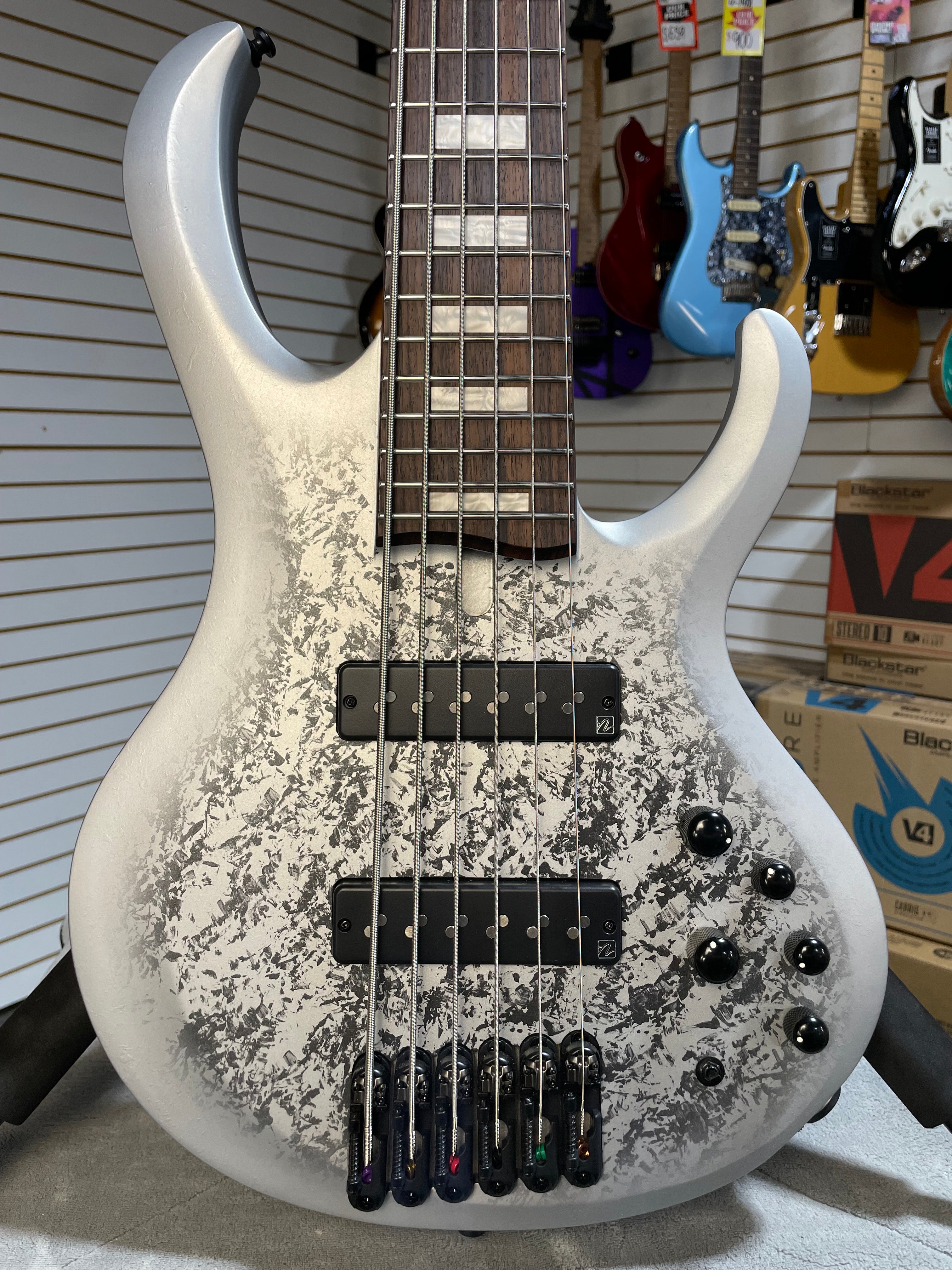 Ibanez 25th-Anniversary BTB Silver Blizzard Matte