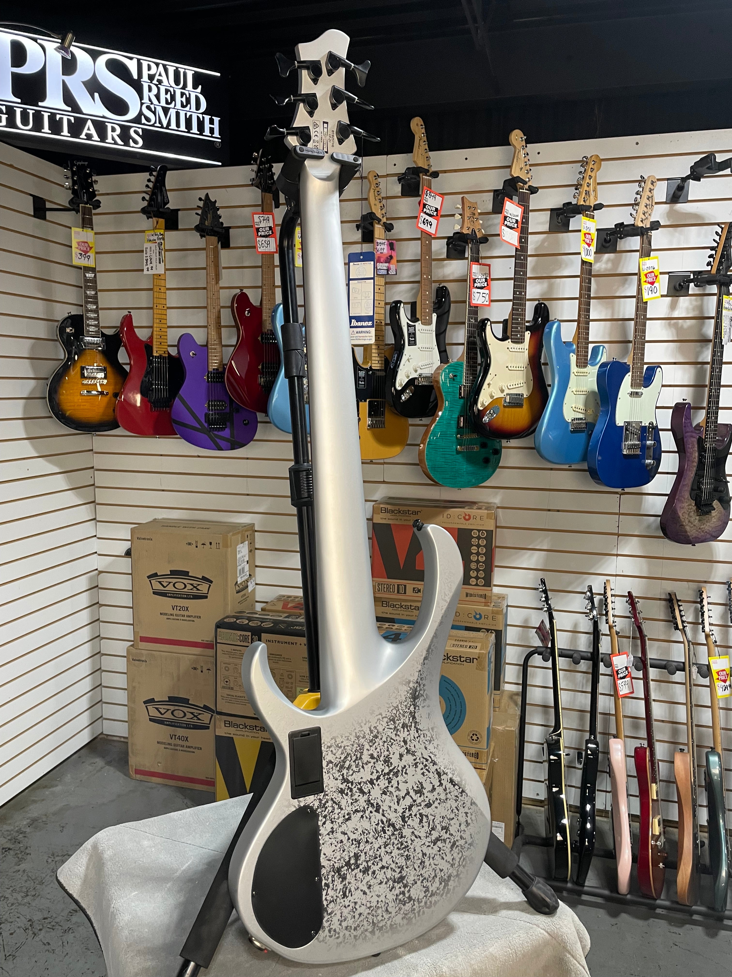Ibanez 25th-Anniversary BTB Silver Blizzard Matte