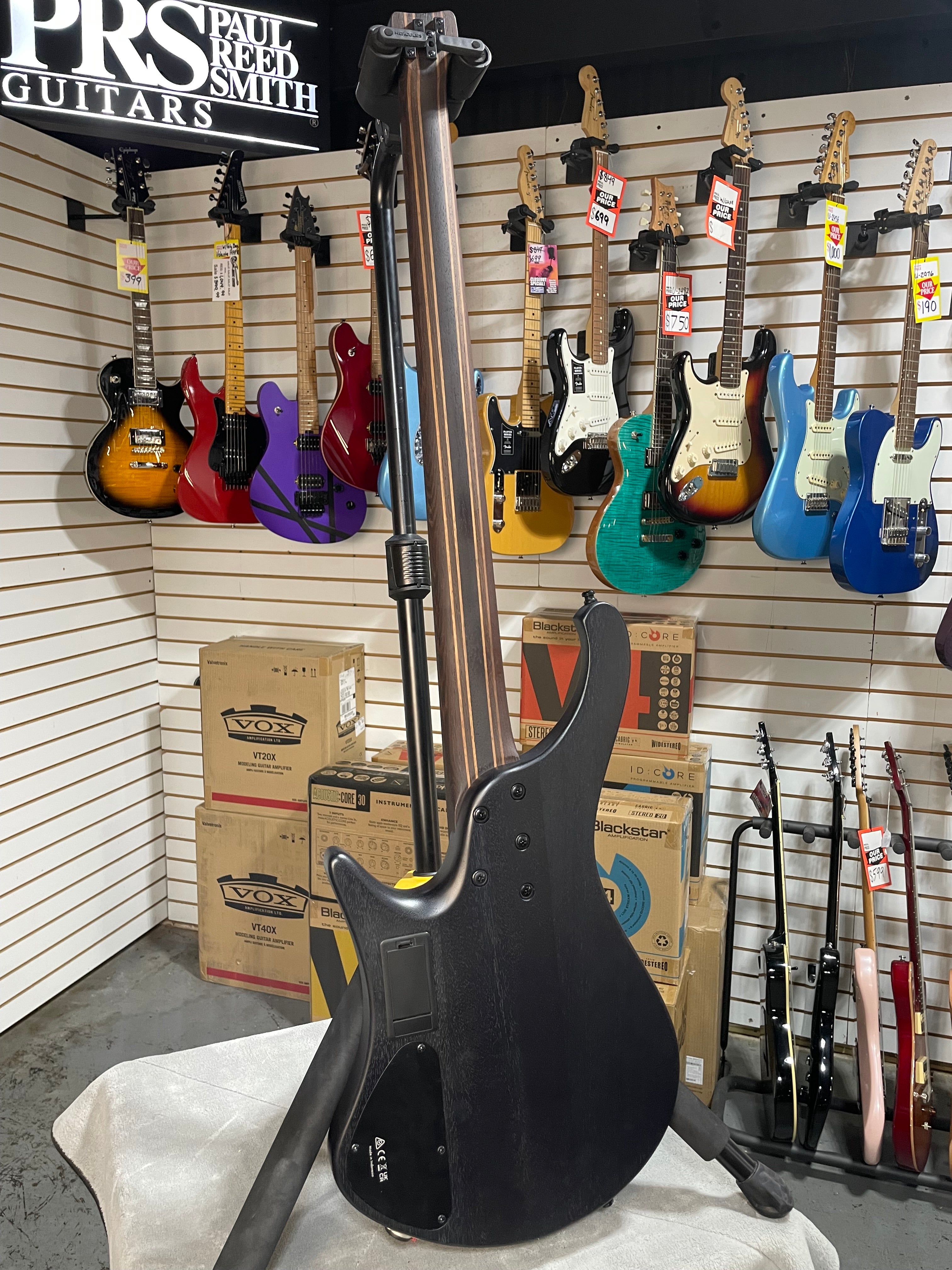 Ibanez EHB1500 Cosmic Blue Starburst Flat