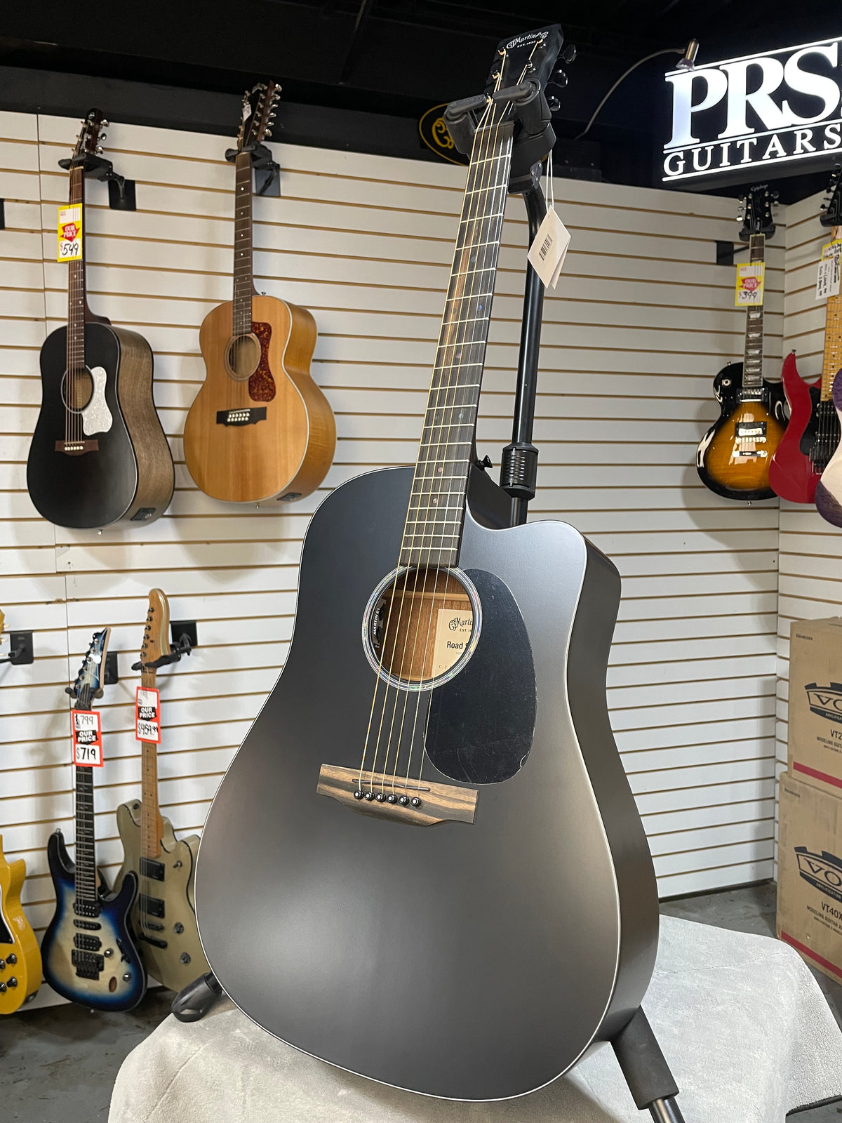 Martin Road Series DC-10E Modern Black