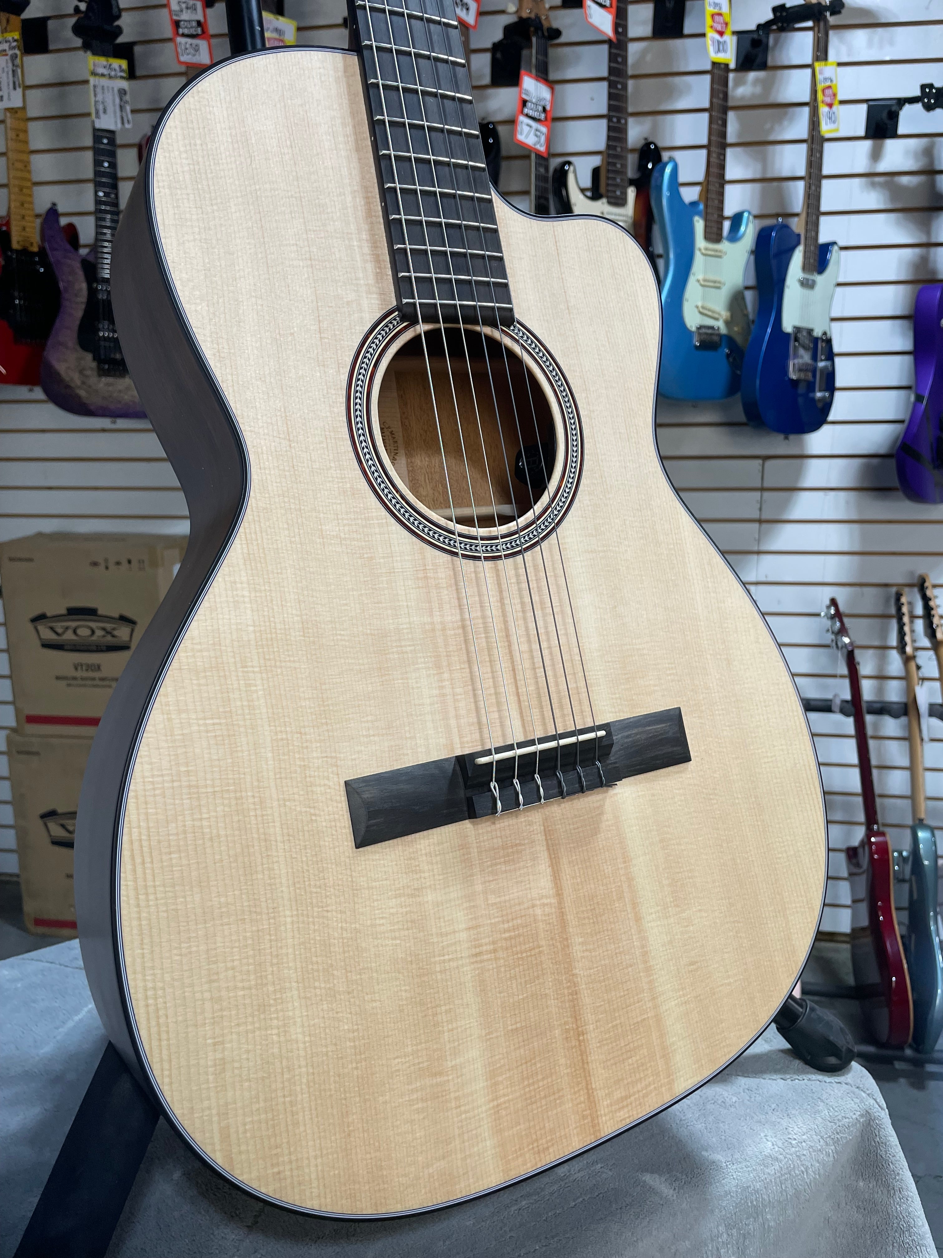 Martin 000C12-16E Nylon Acoustic Electric Guitar - Natural & PLEK*D