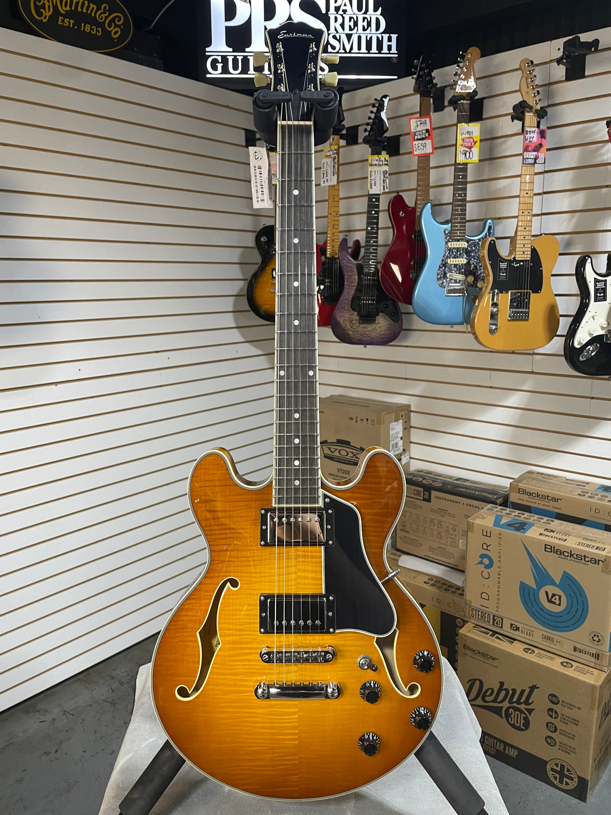 Eastman T484 Thinline Semi-Hollowbody Goldburst
