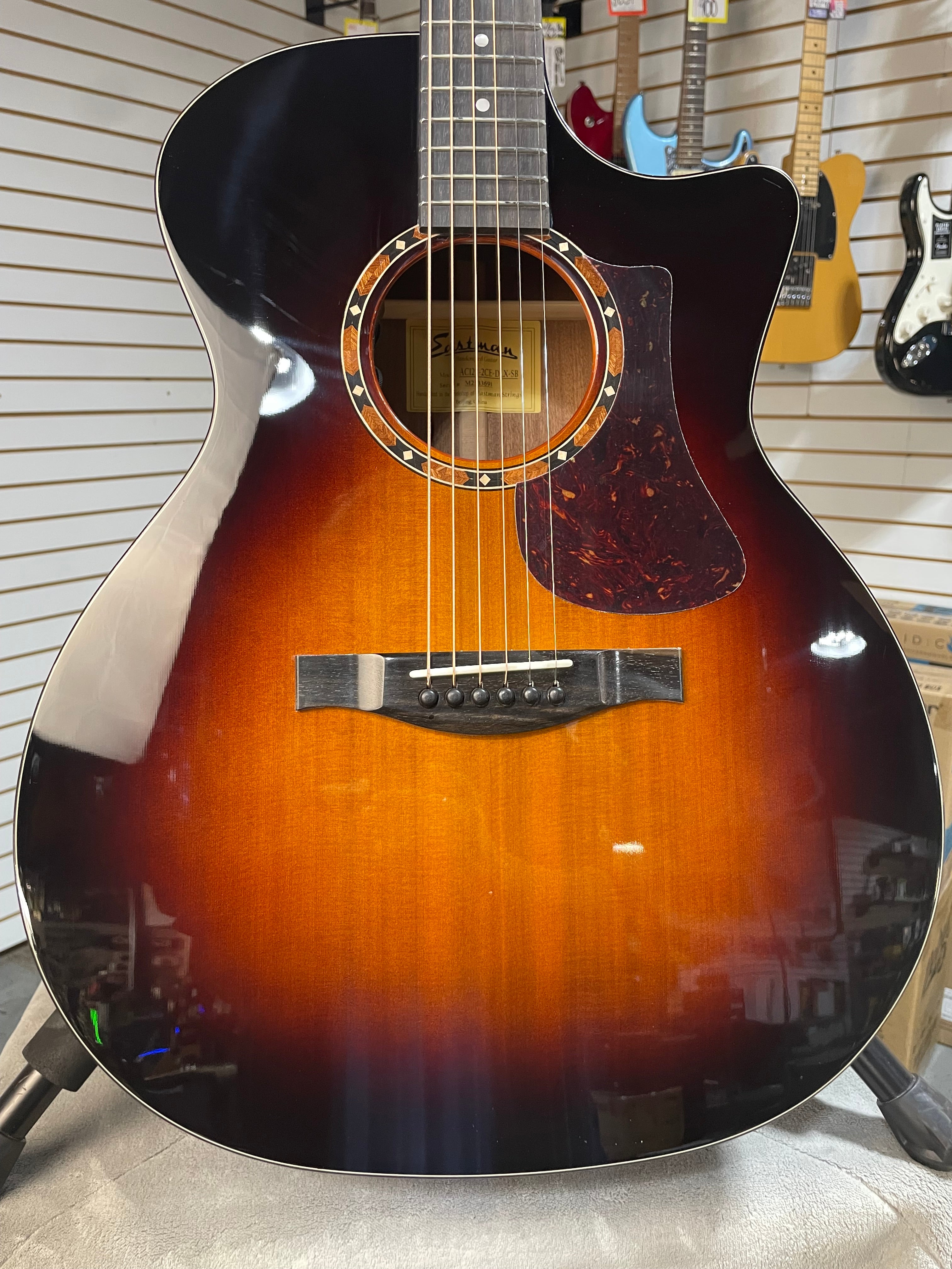 Eastman AC122-2CE Deluxe Sunburst