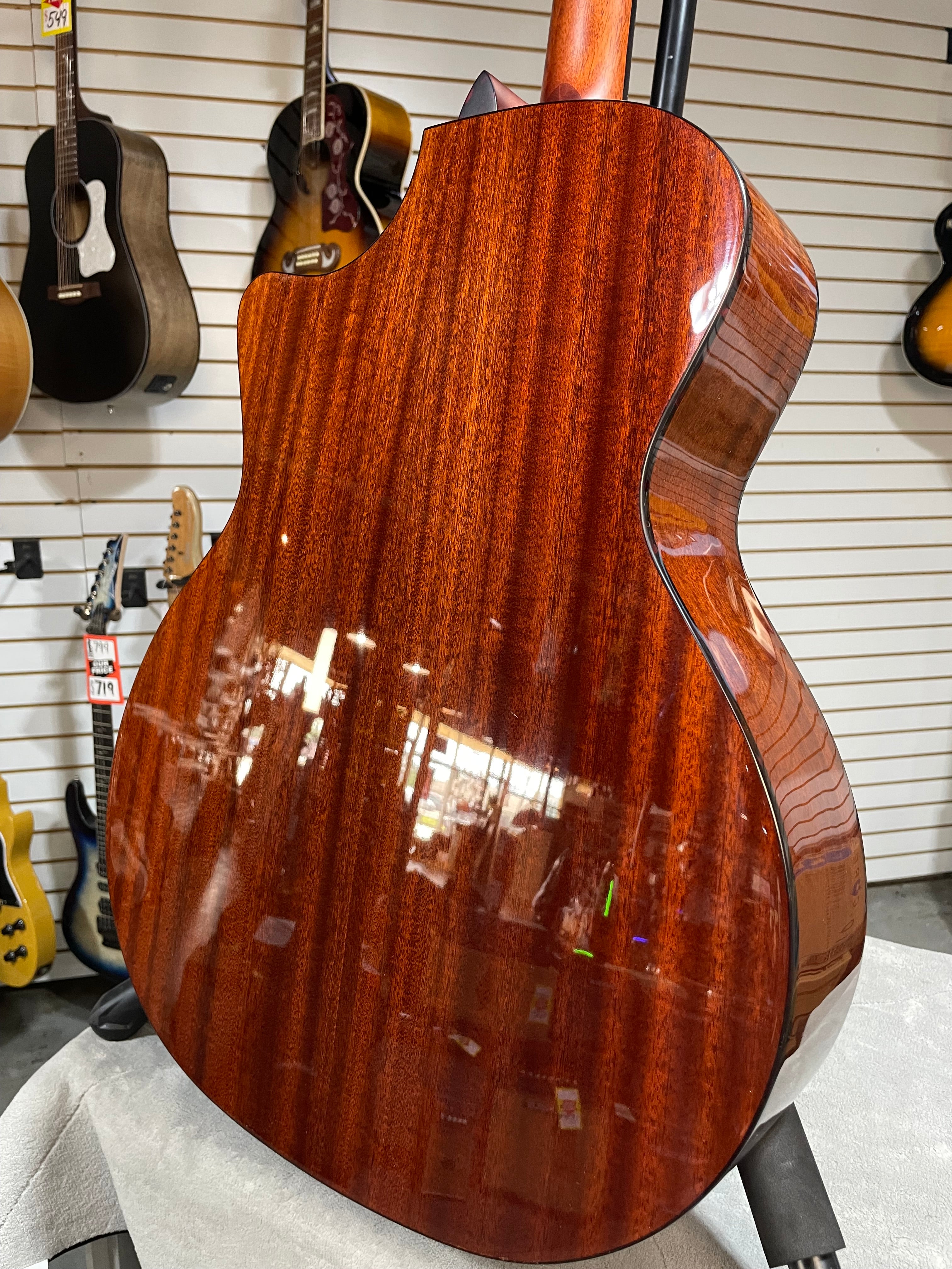 Eastman AC122-2CE Deluxe Sunburst