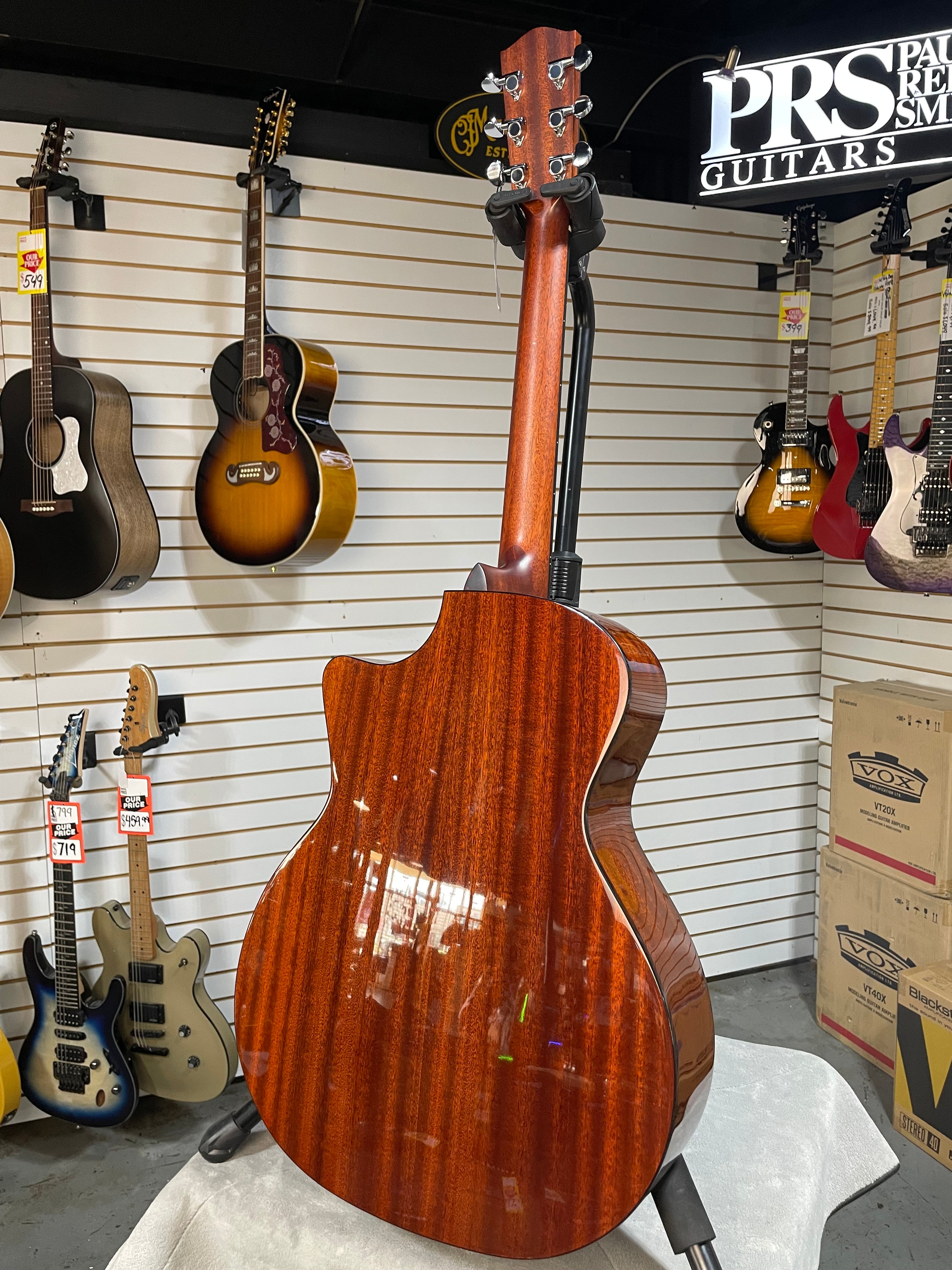 Eastman AC122-2CE Deluxe Sunburst