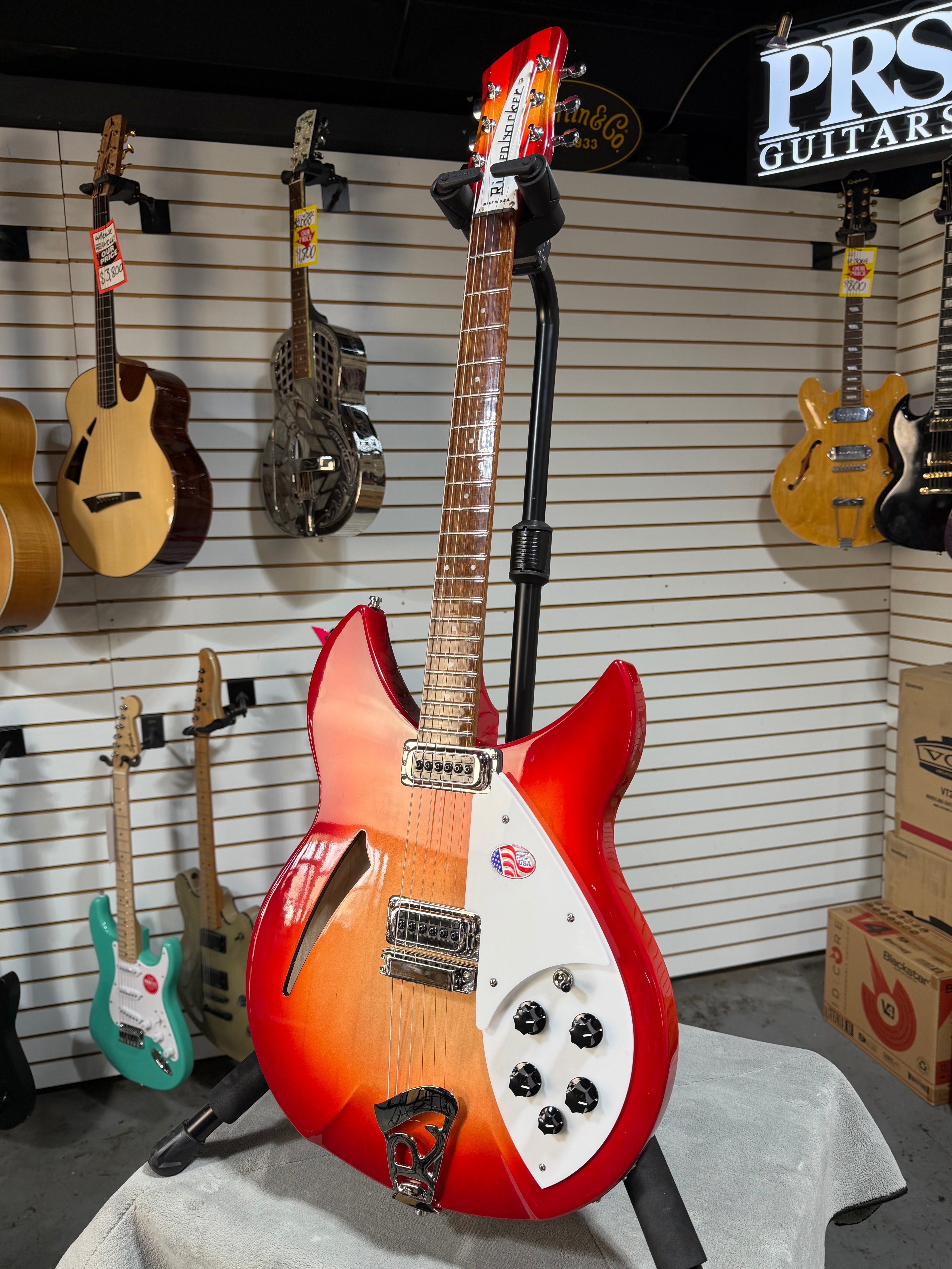 Rickenbacker 330 Fireglo