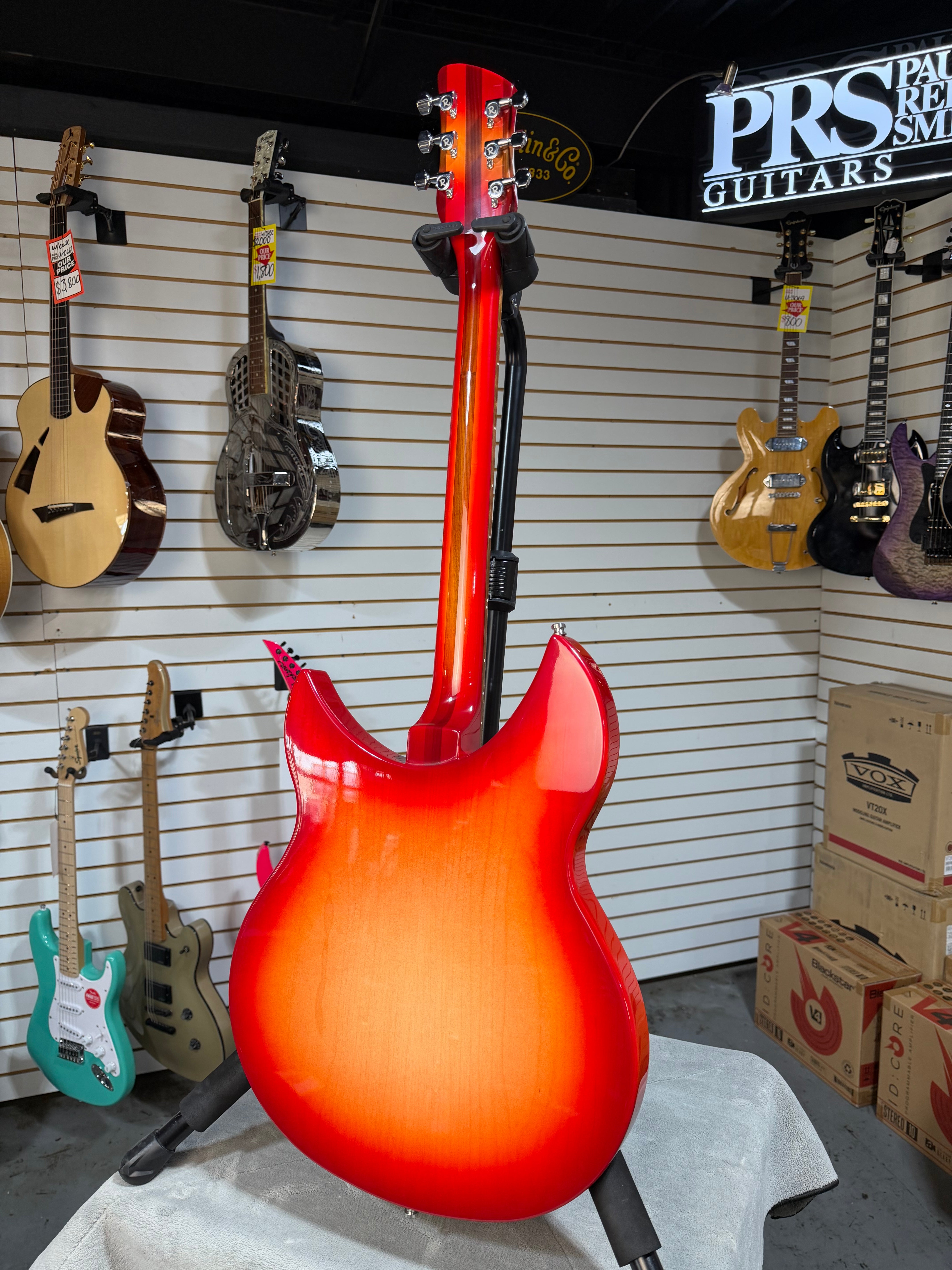 Rickenbacker 330 Fireglo