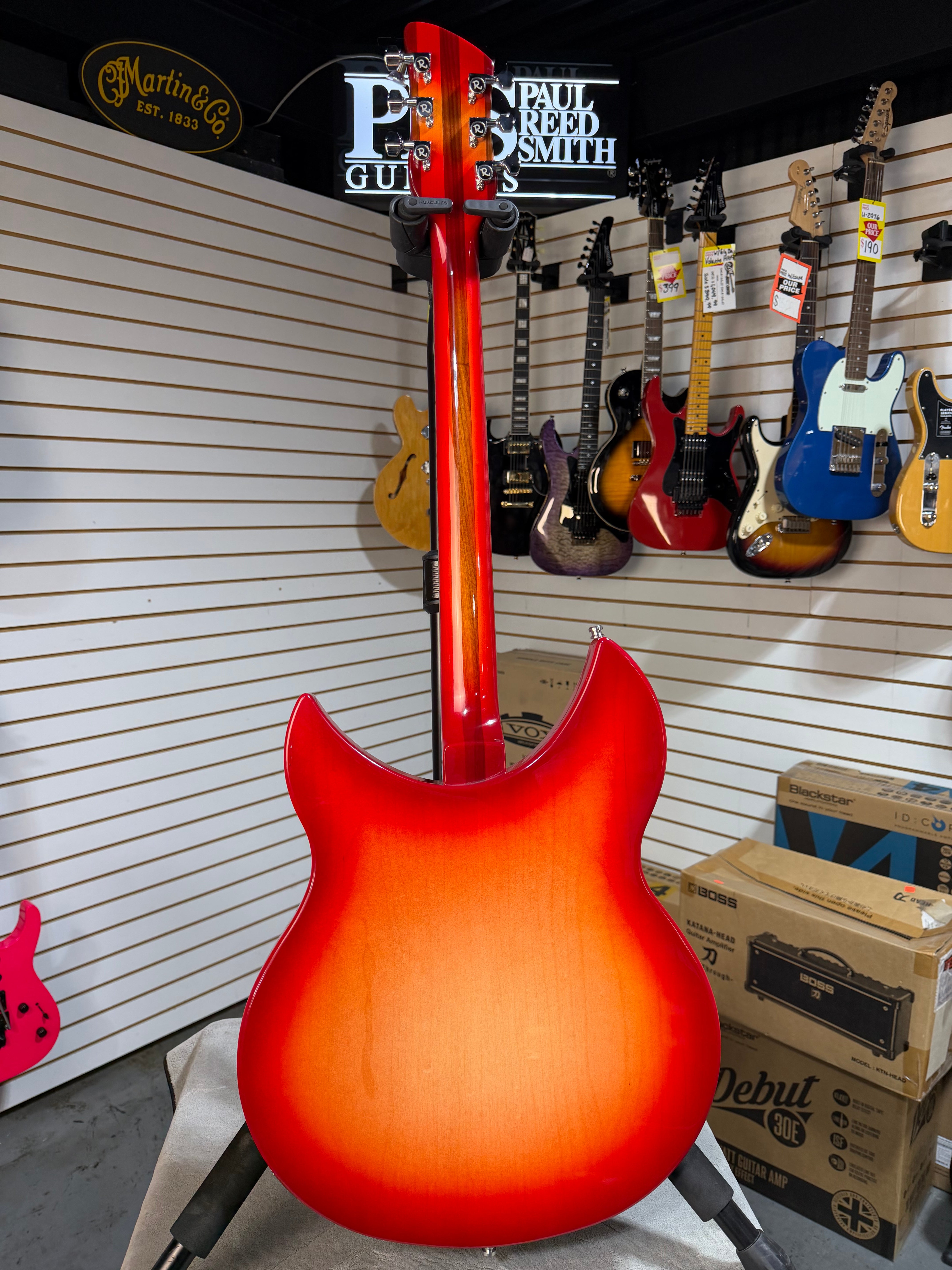 Rickenbacker 330 Fireglo