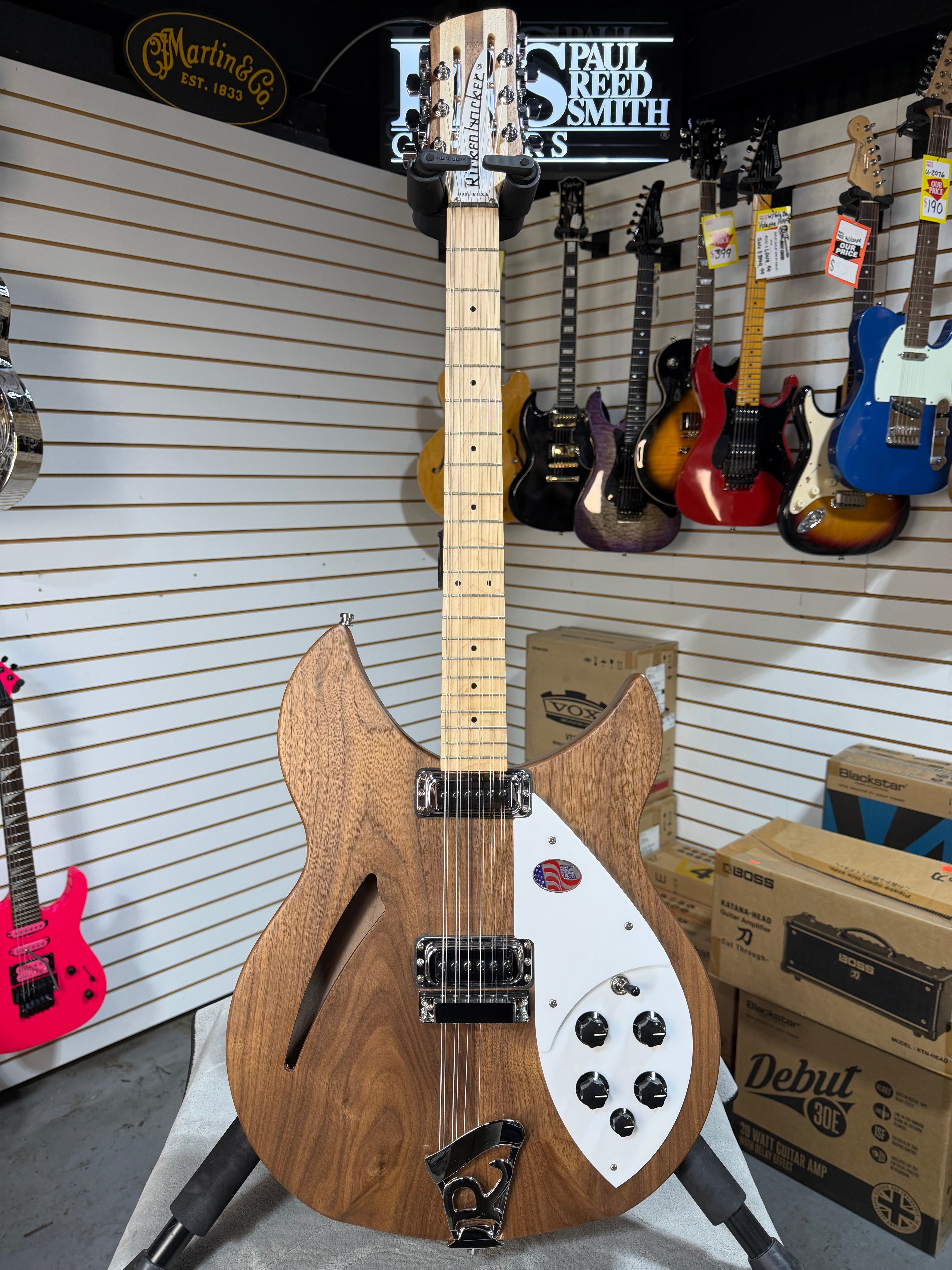 Rickenbacker 330/12W Walnut