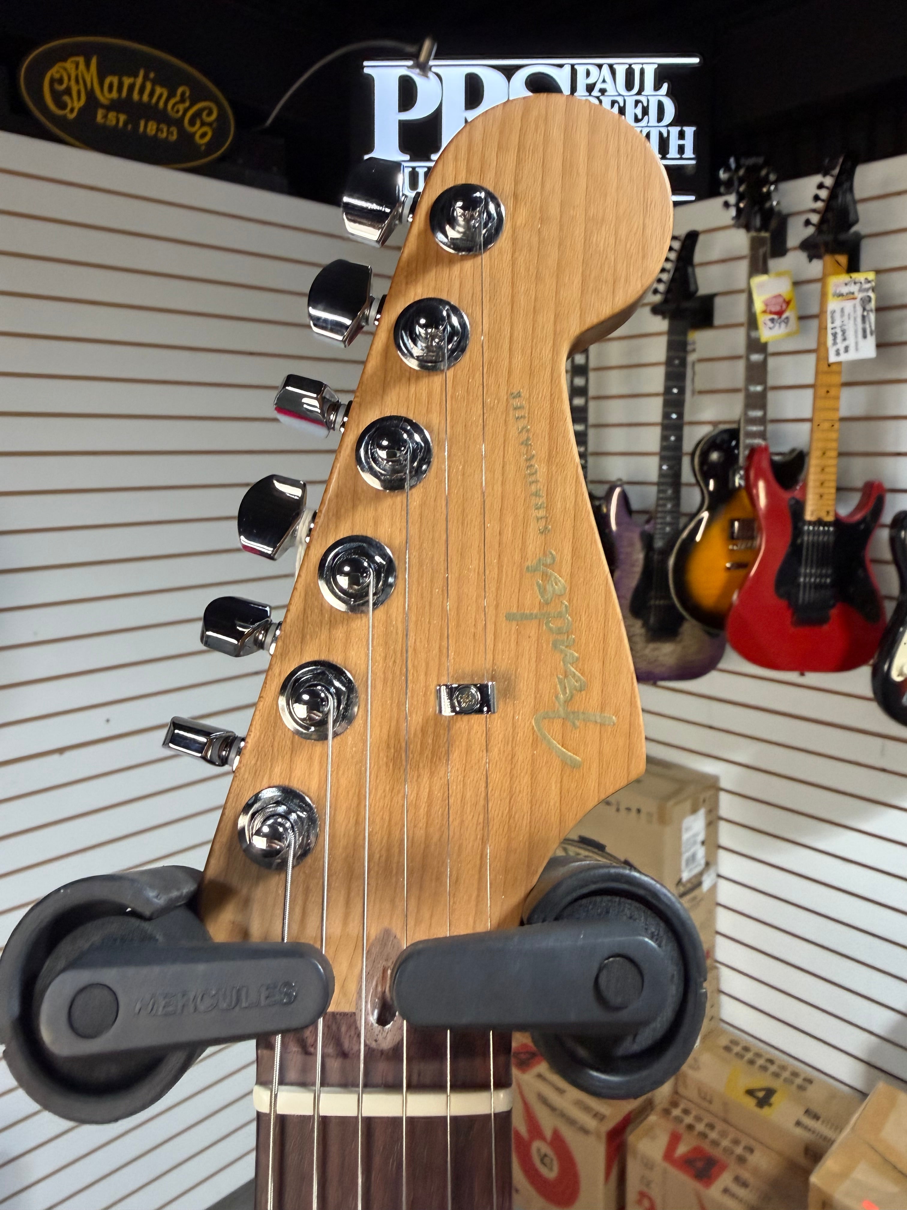 Fender Limited Edition American Ultra II Stratocaster HSS Natural