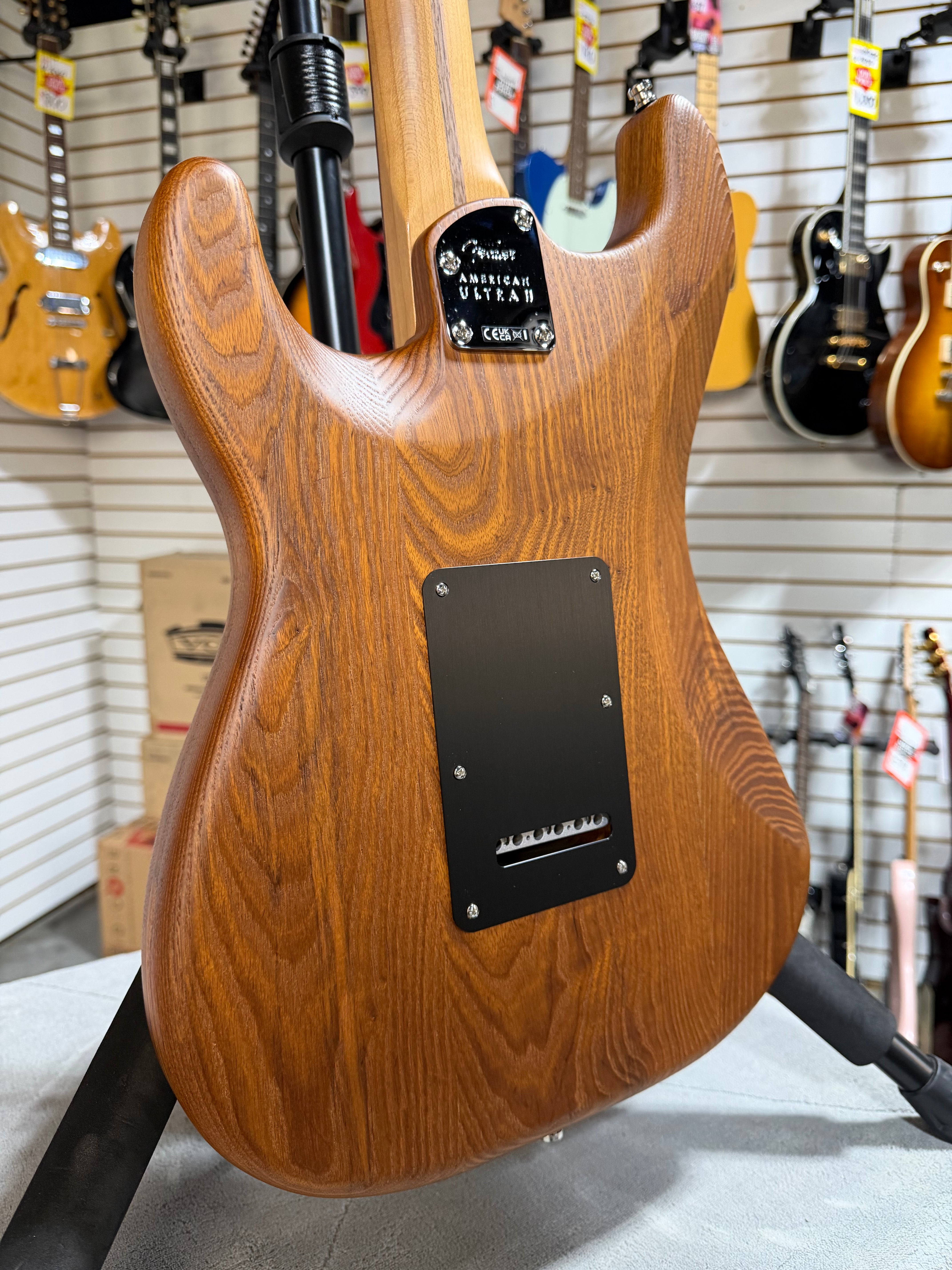 Fender Limited Edition American Ultra II Stratocaster HSS Natural