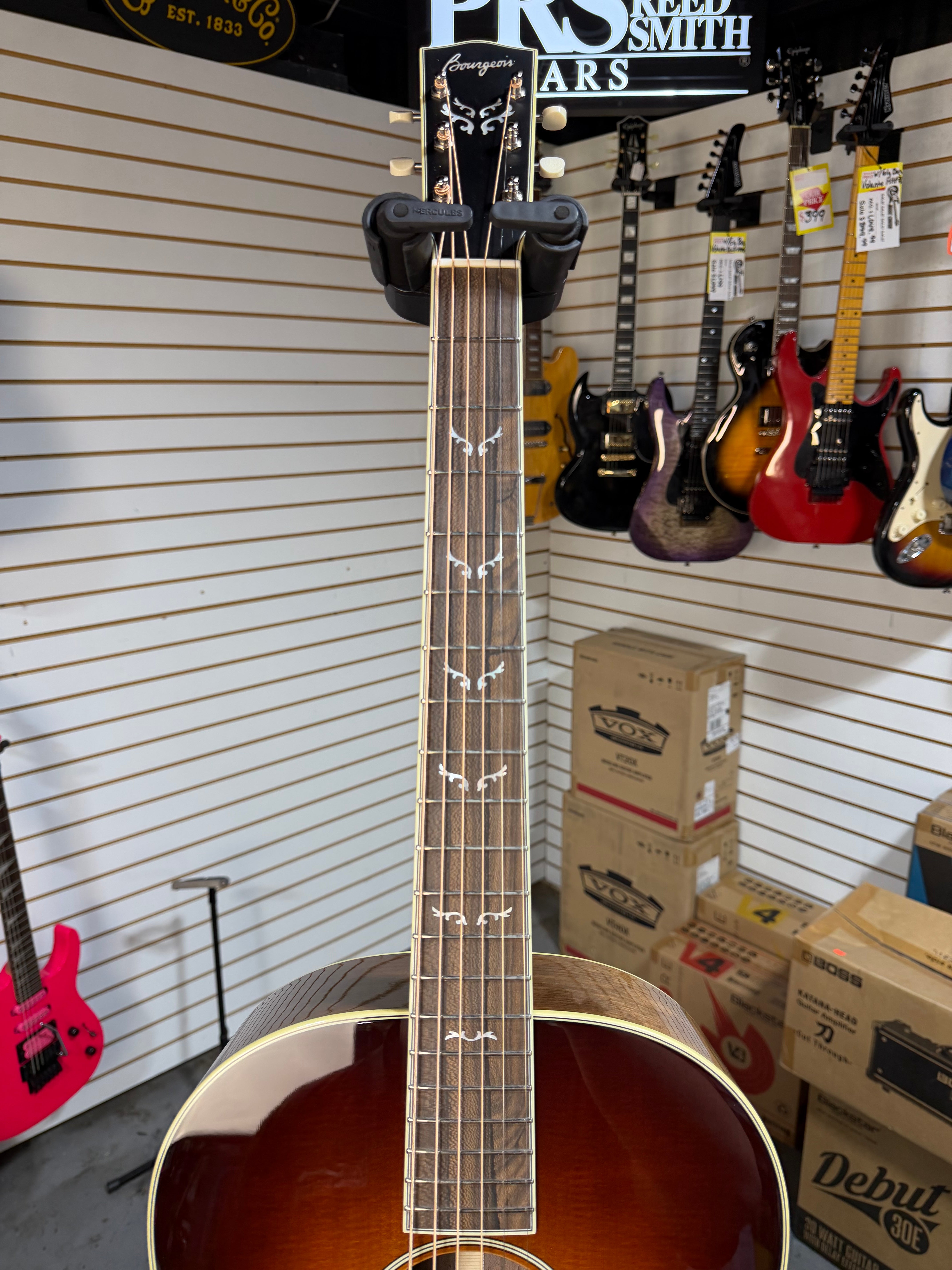 Bourgeois Luke Bryan Signature Touchstone Series Slope Shoulder Dreadnought Sunburst