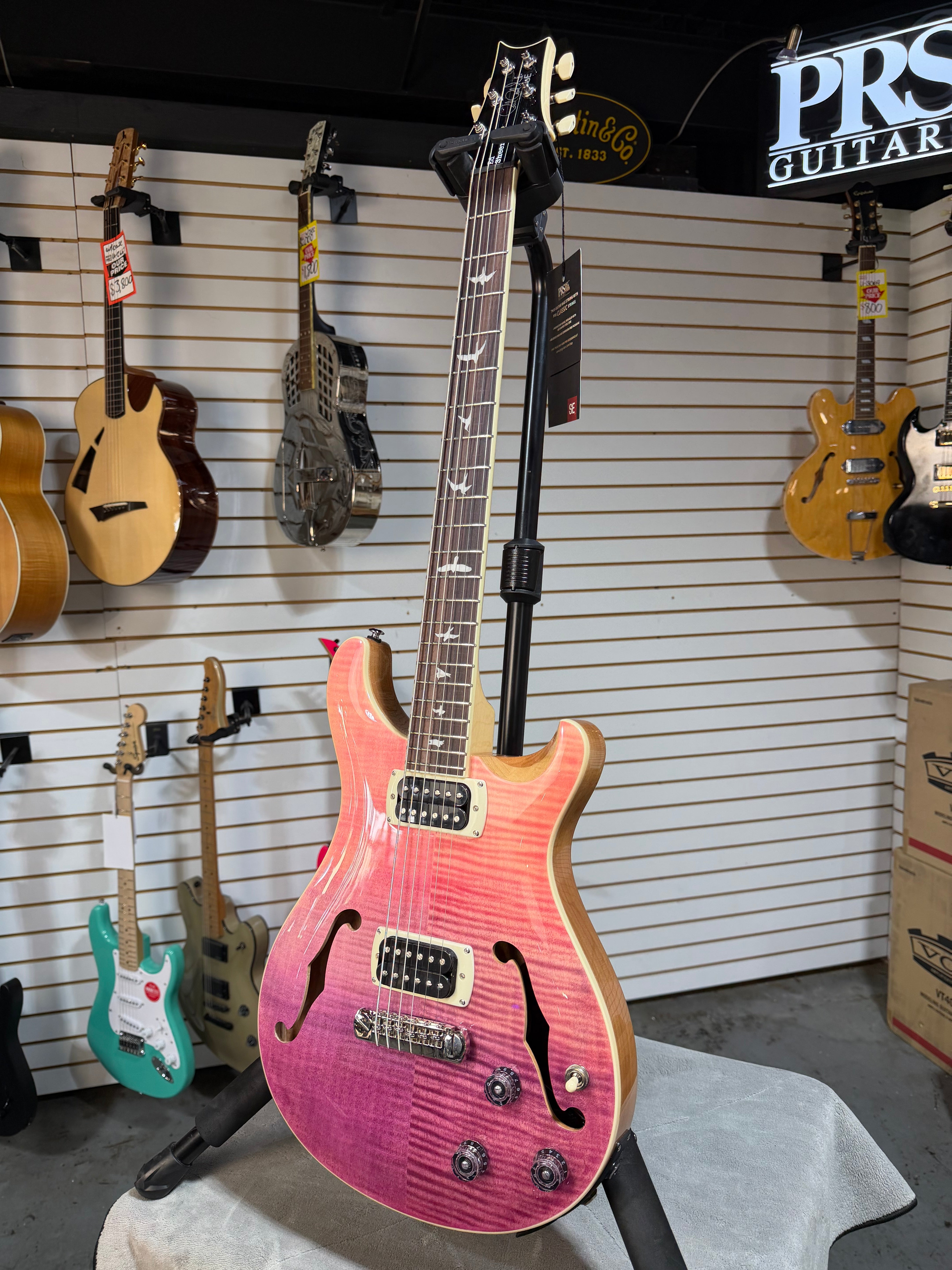 PRS SE Ed Sheeran Signature Hollowbody I Piezo Baritone Pink Ombre