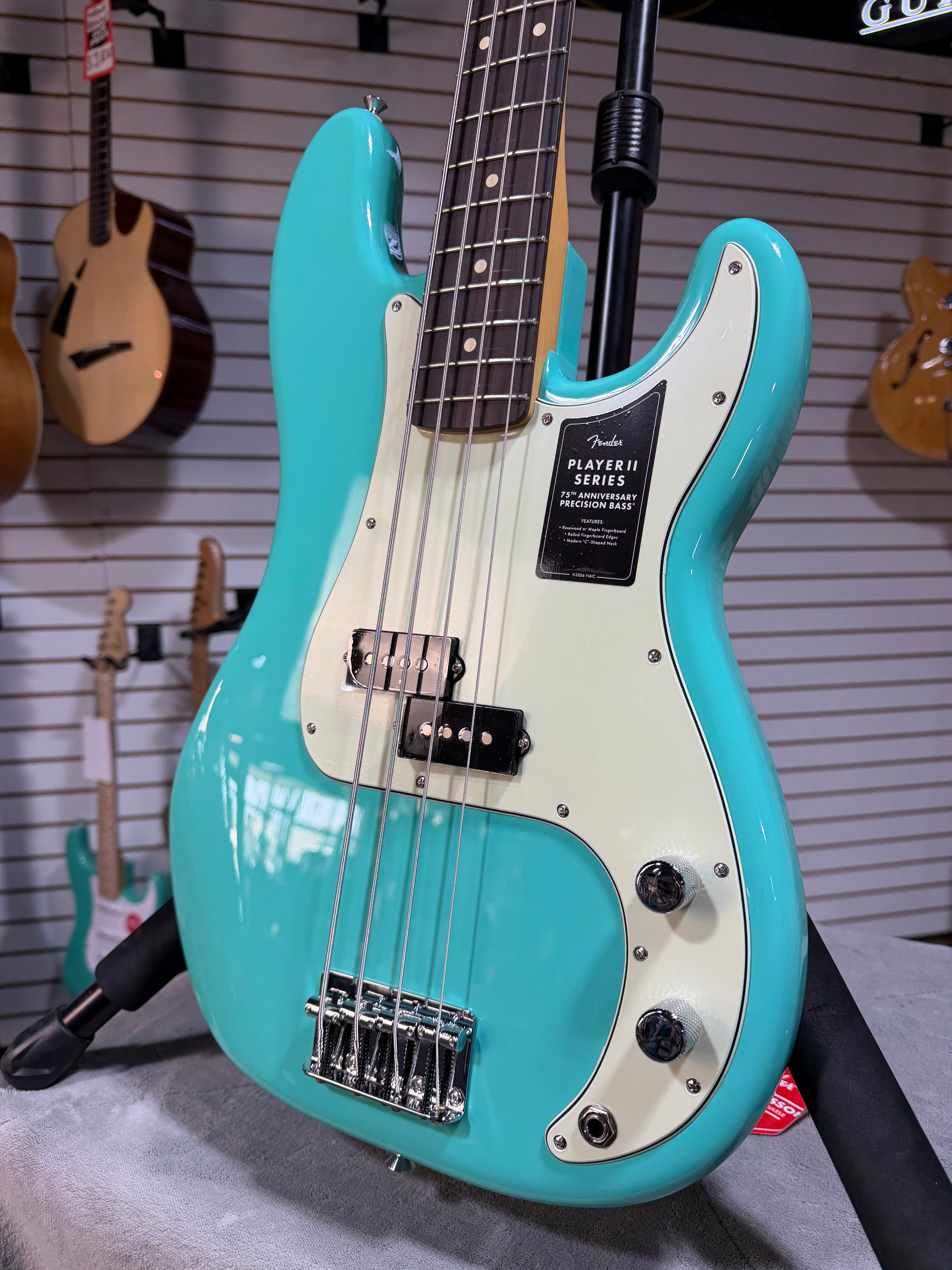 Fender 75th Anniversary Player II Precision Bass Seafoam Green