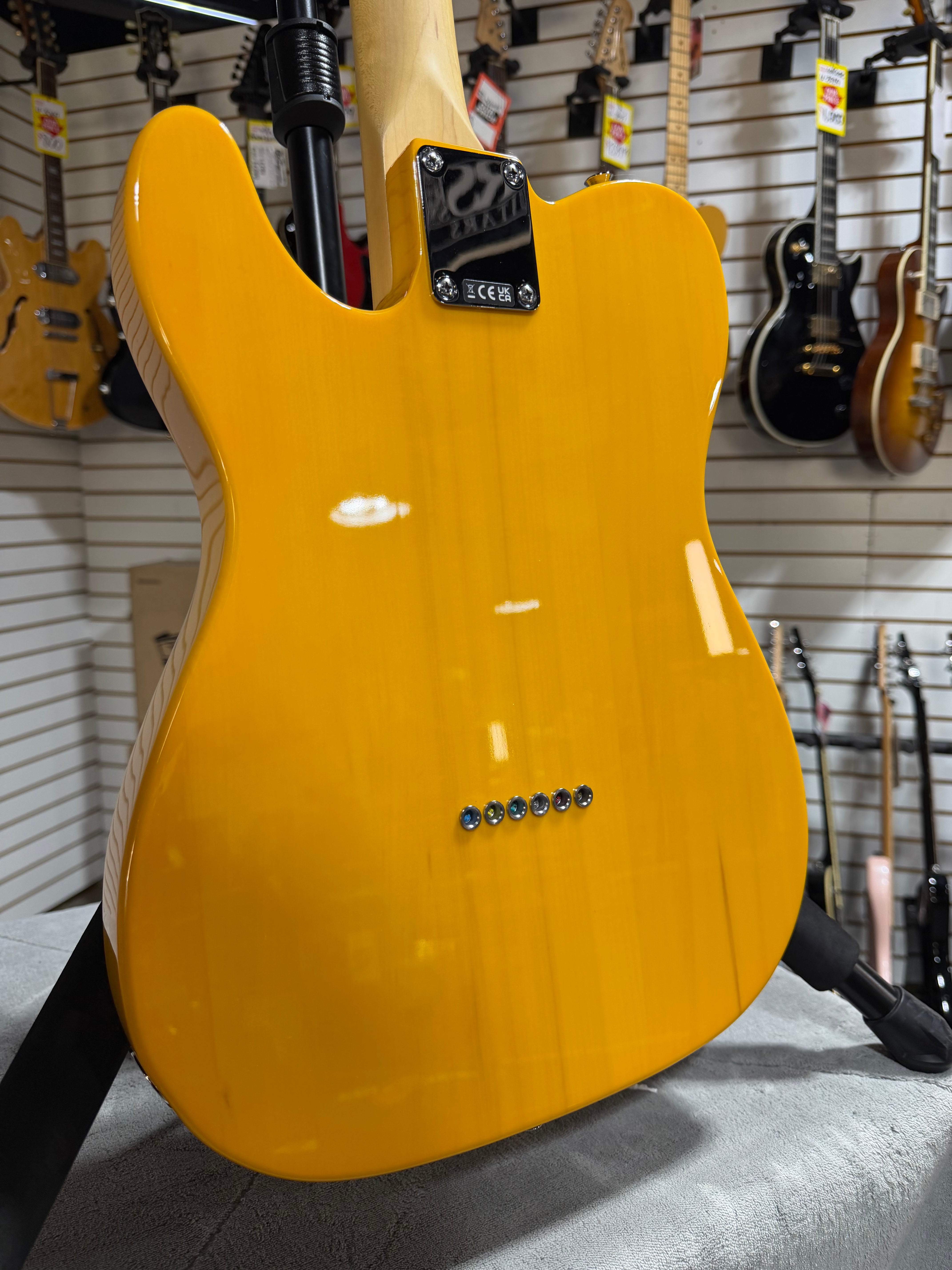 Fender Standard Telecaster Butterscotch Blonde