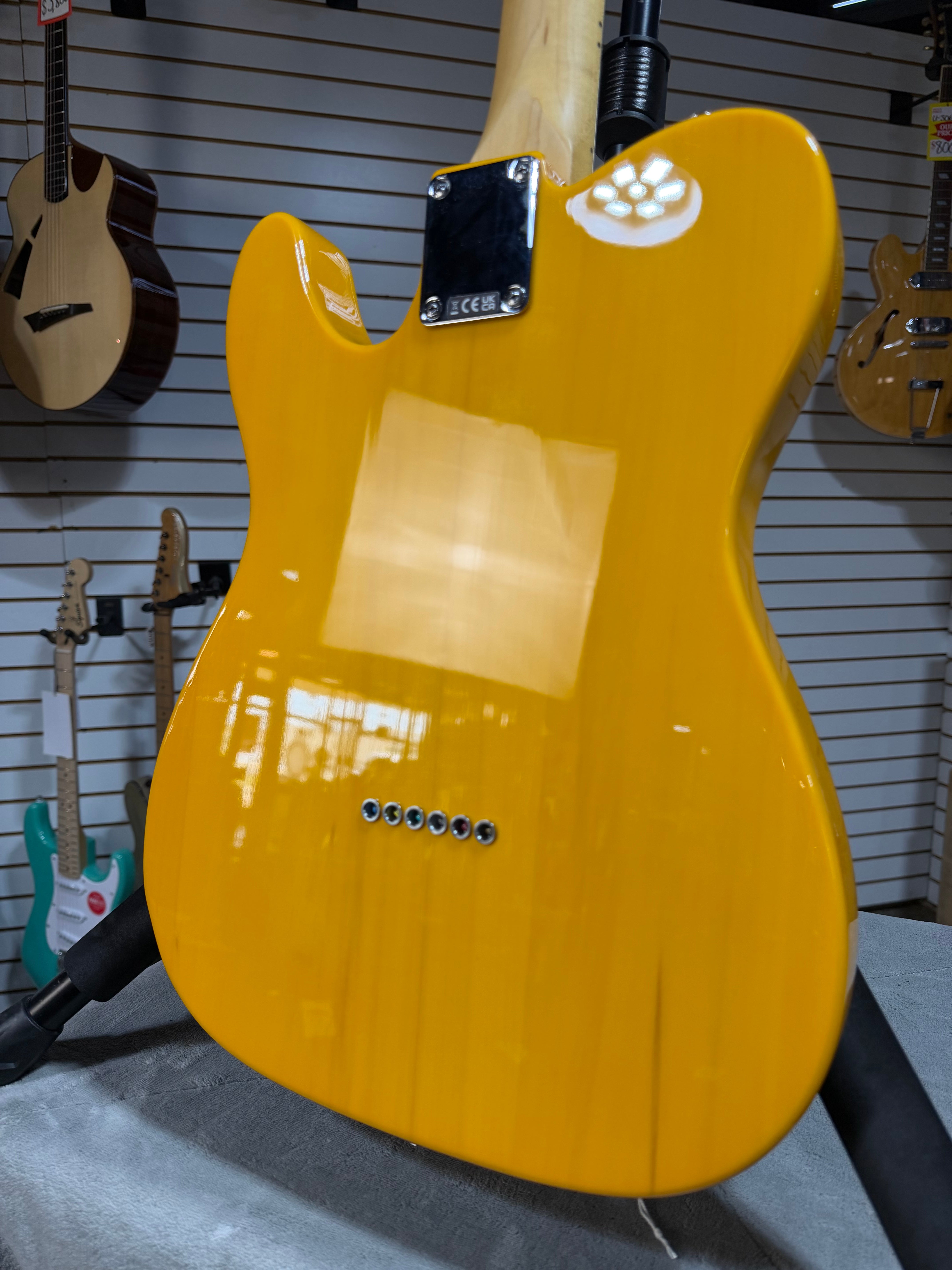 Fender Standard Telecaster Butterscotch Blonde