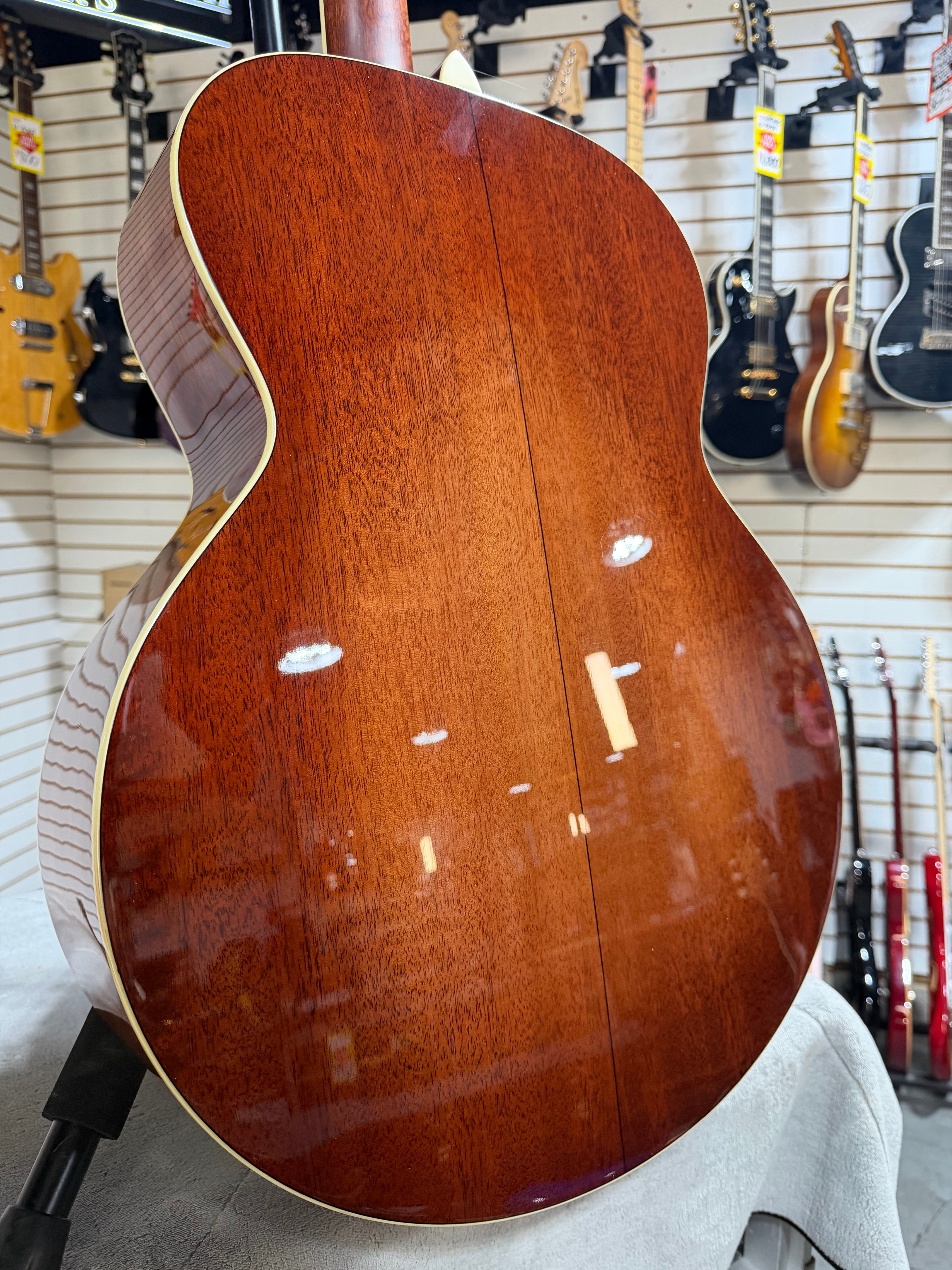 Eastman AC330E-12 Natural