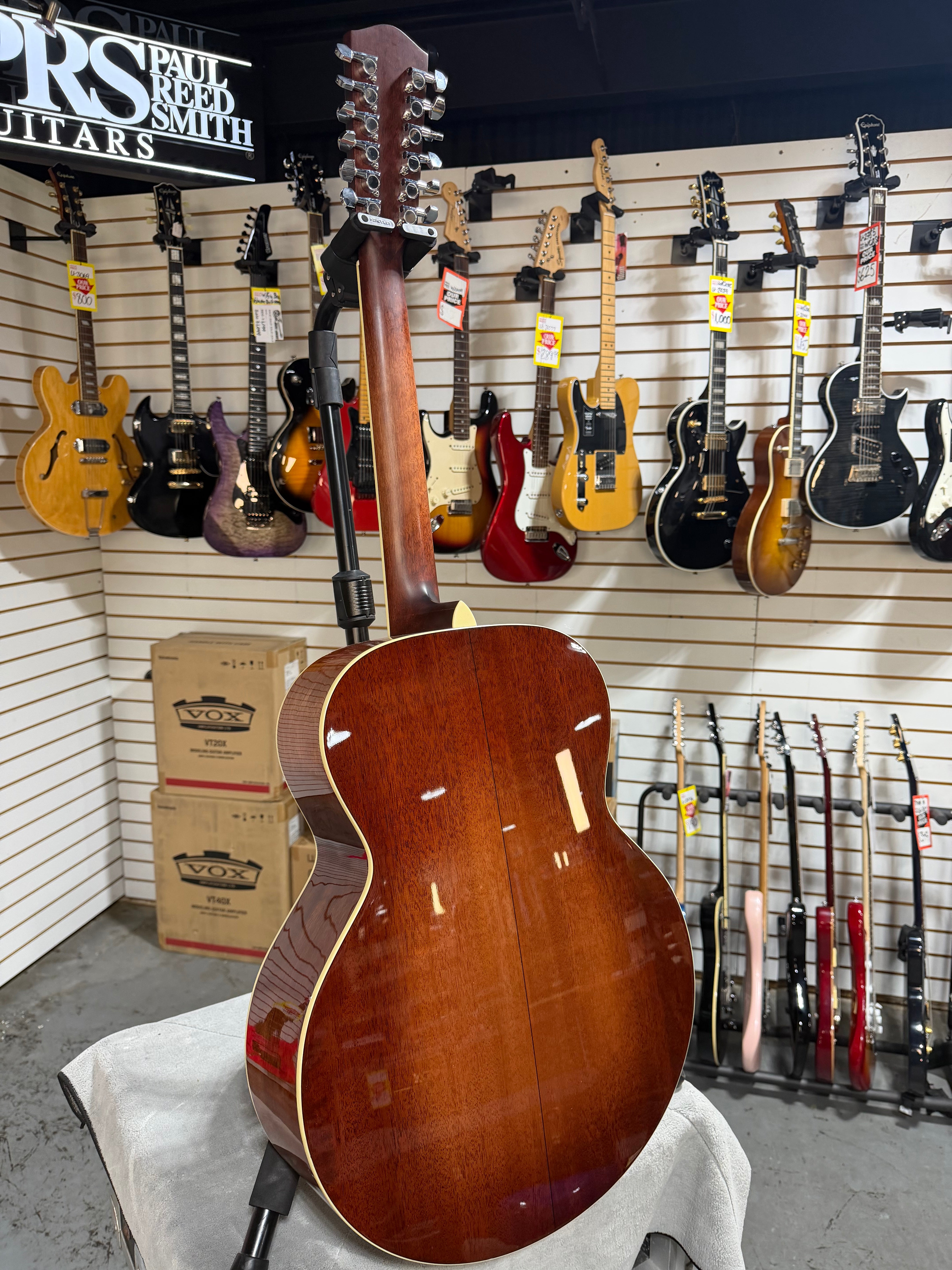 Eastman AC330E-12 Natural
