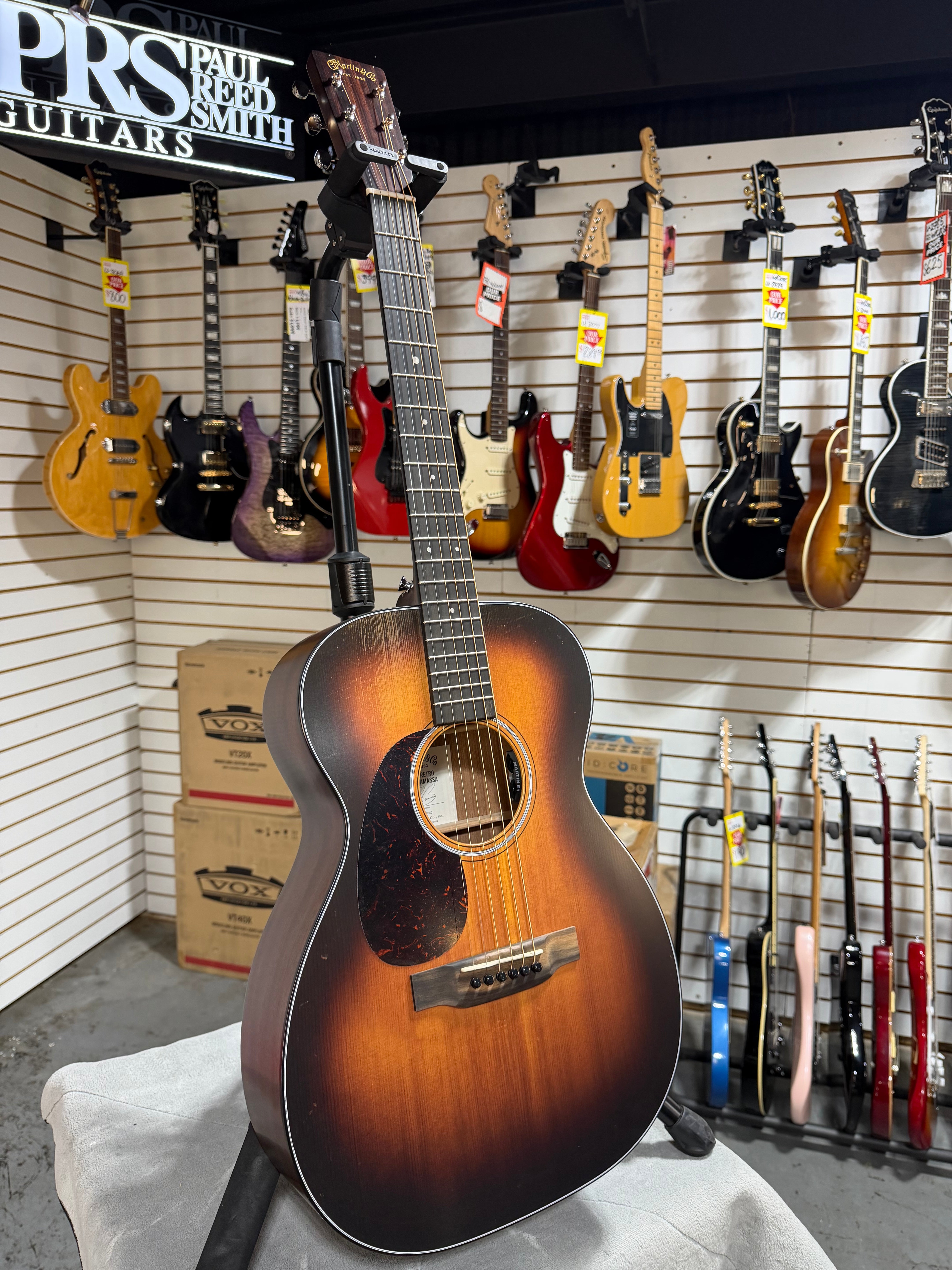 Martin 0010E Retro Joe Bonamassa Left Handed Sunburst