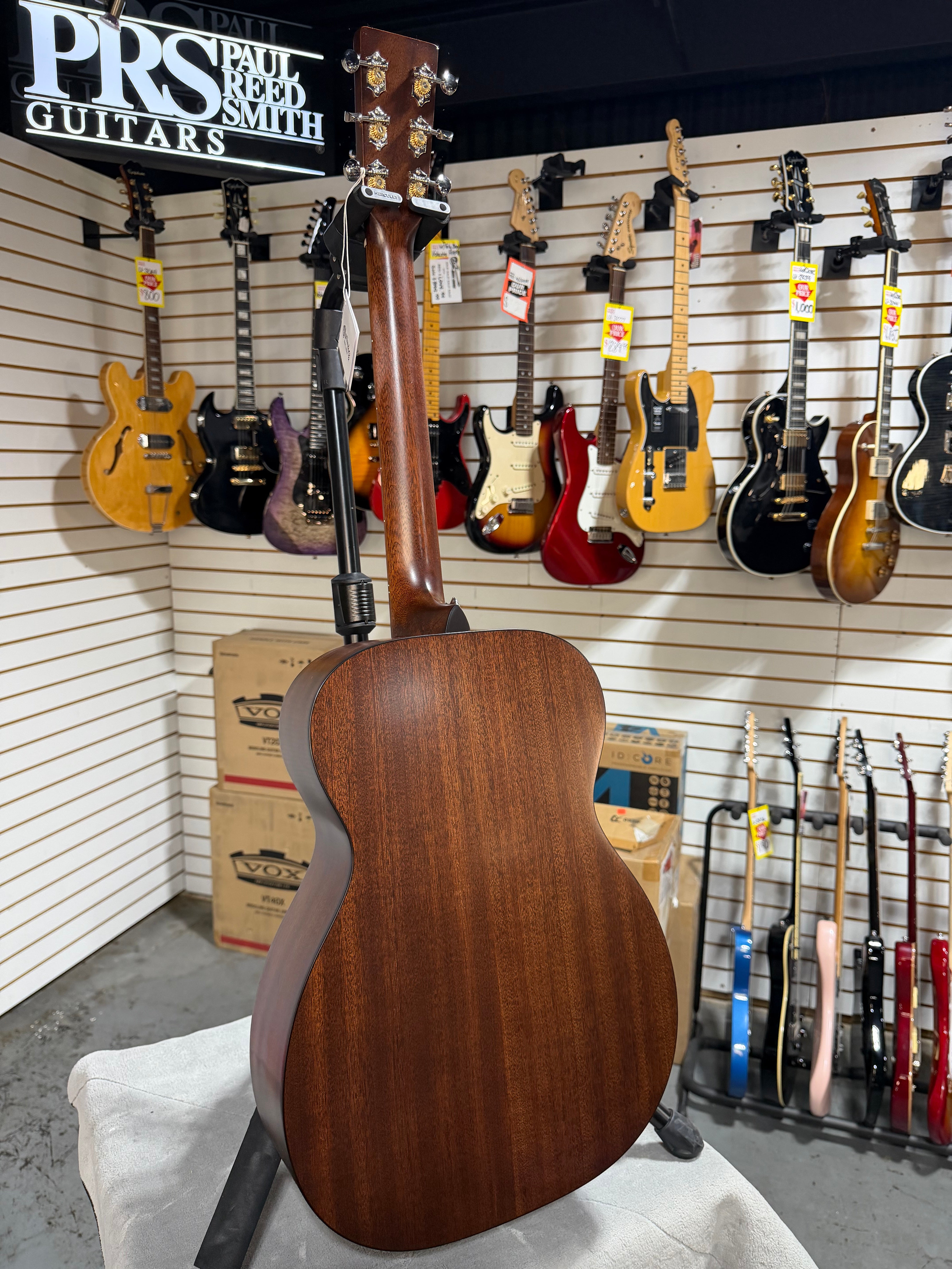 Martin 0010E Retro Joe Bonamassa Left Handed Sunburst