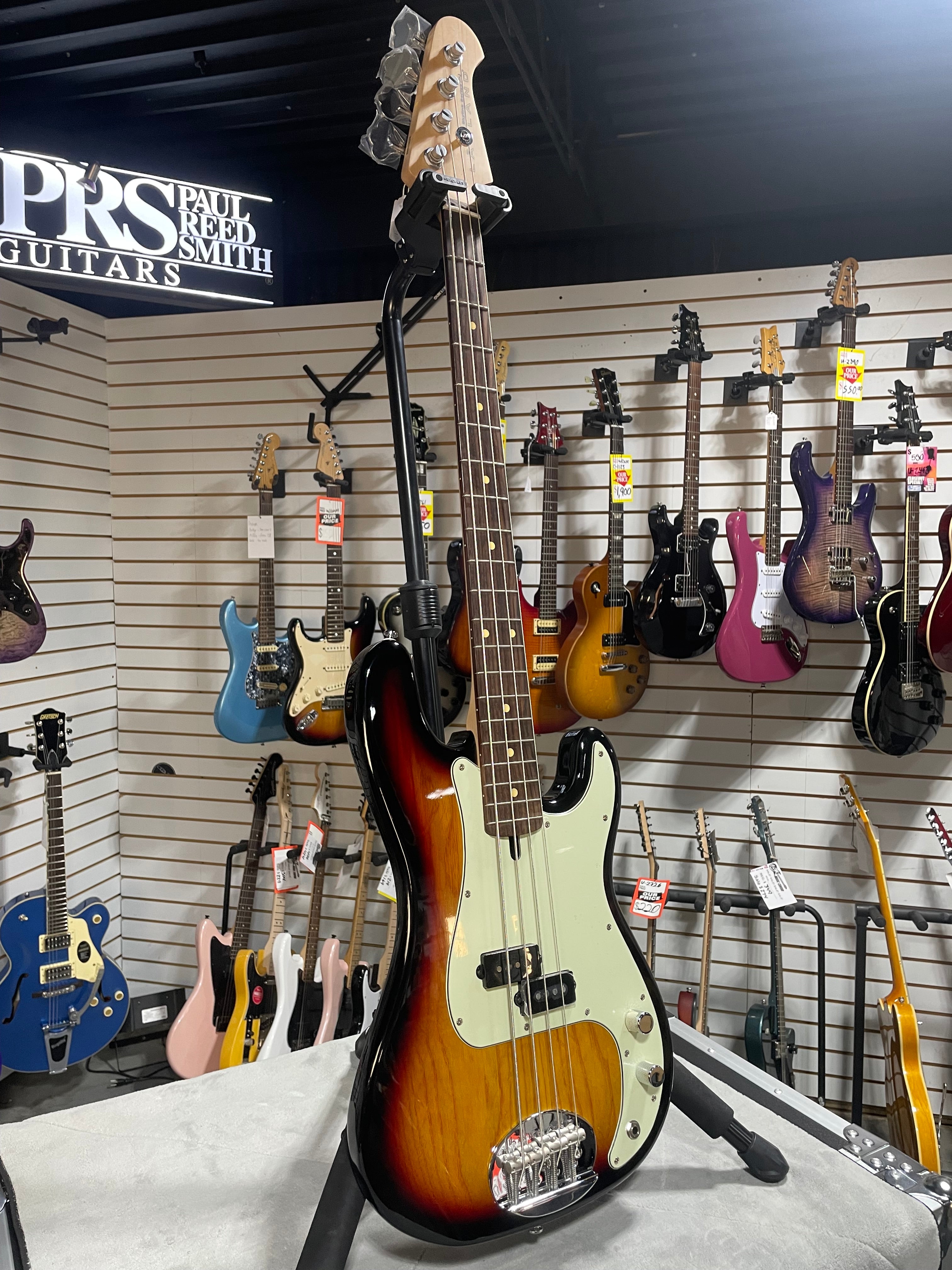 Lakland Skyline P style Vintage Bass 3 Tone Sunburst