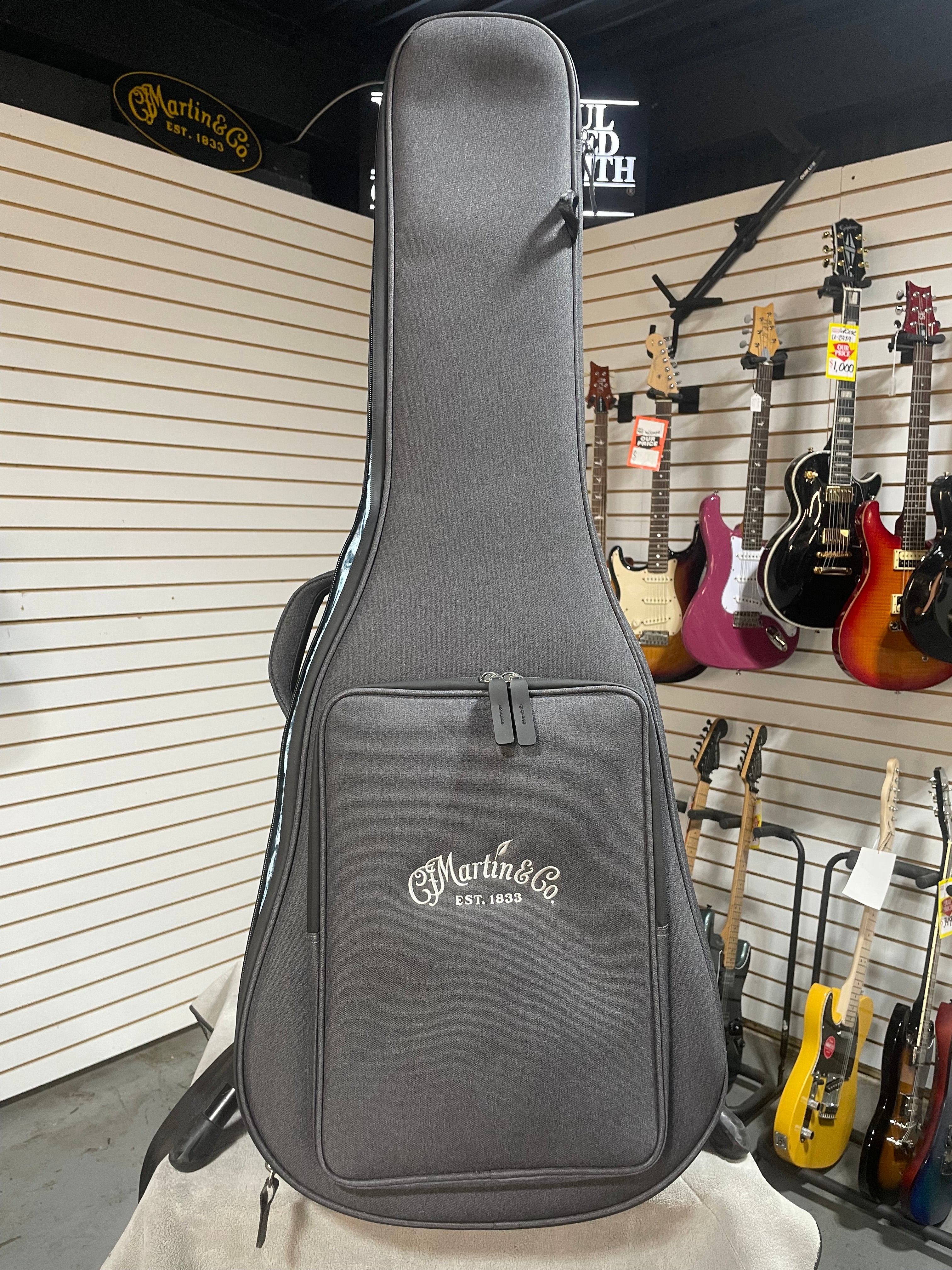 Martin 000C Jr-E StreetMaster Acoustic-electric Guitar - Dark Mahogany & PLEK*D