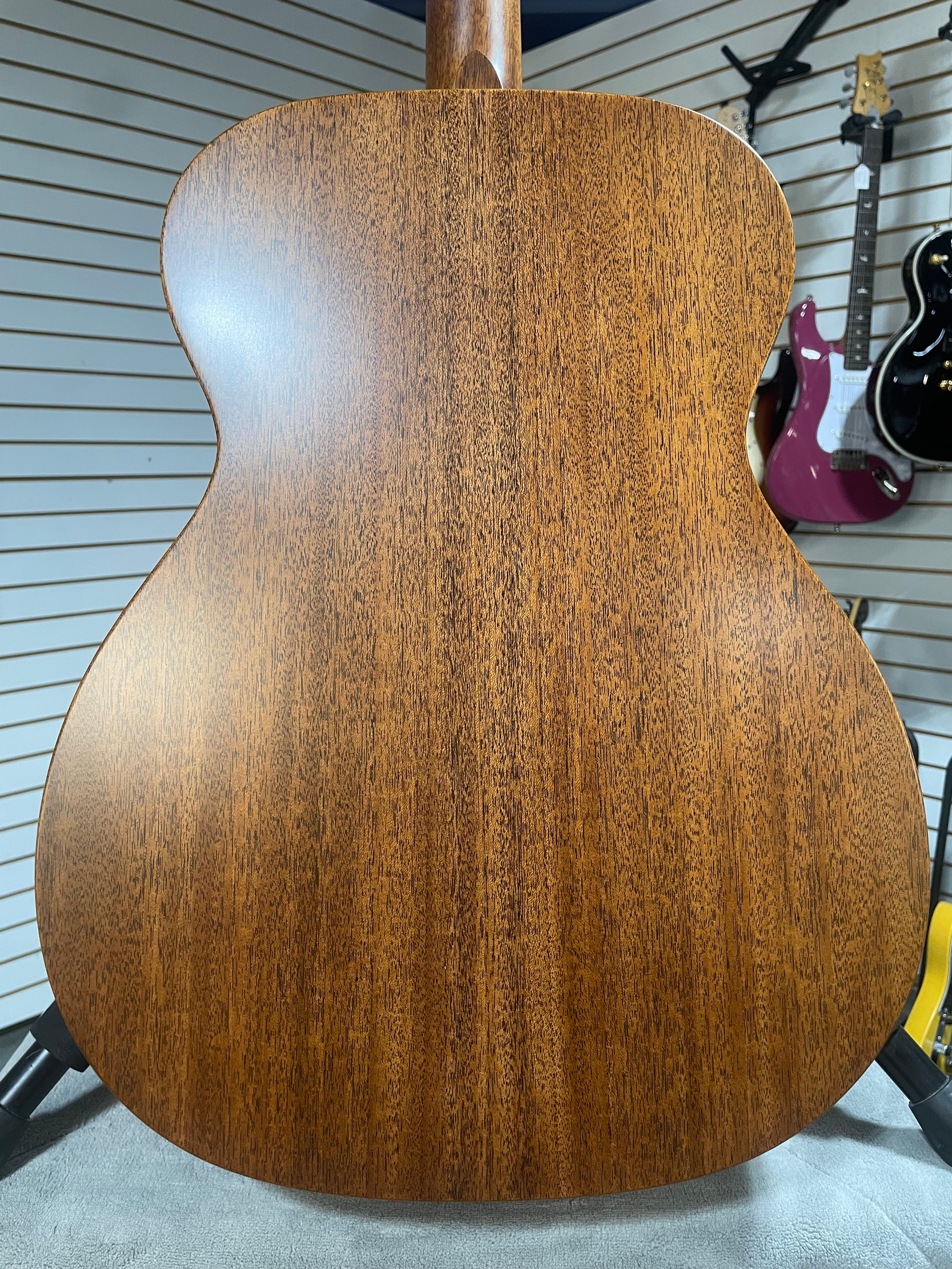 Martin Standard Series 000-17 Acoustic Guitar - Mahogany - OHSC & PLEK*D