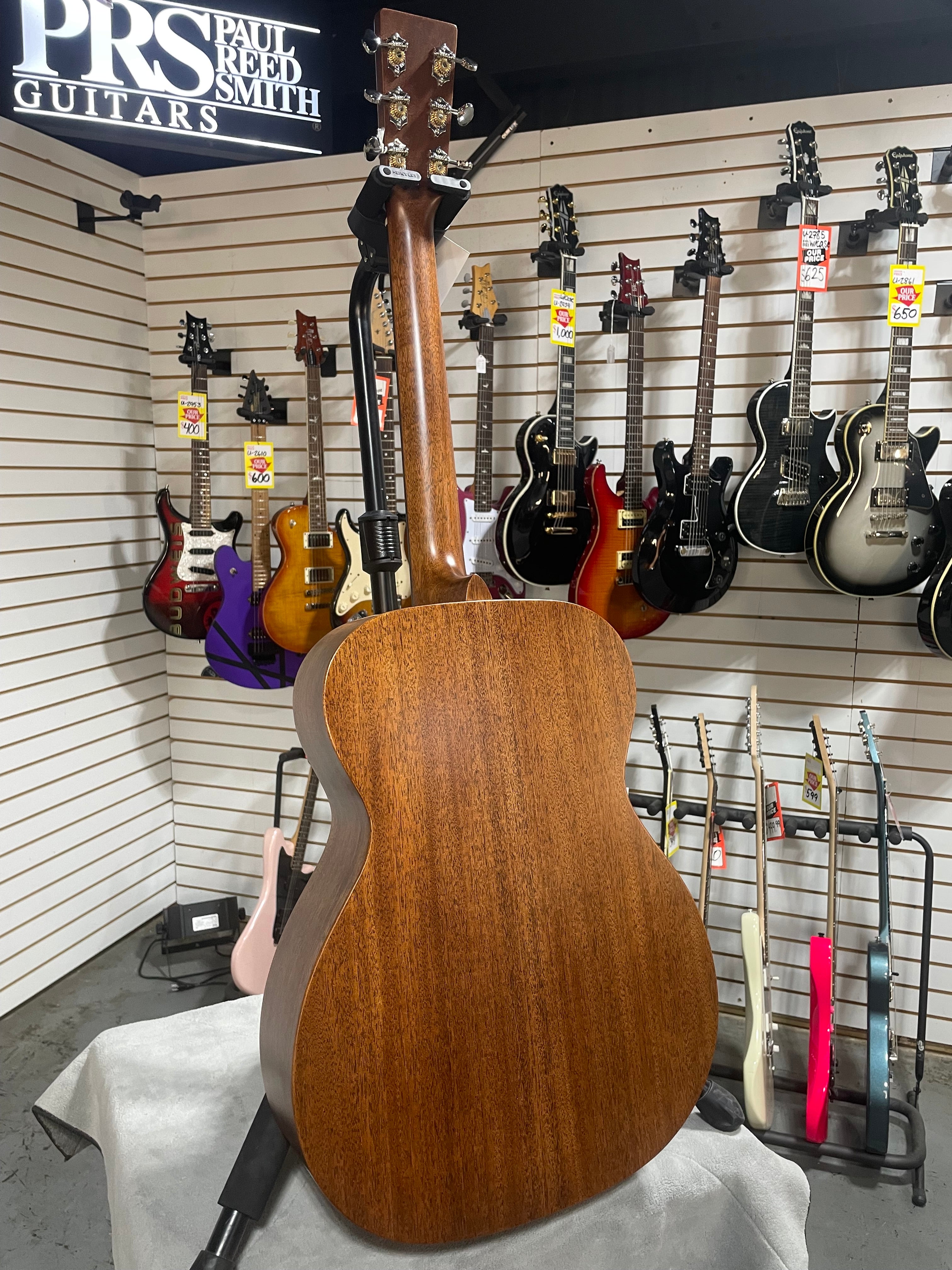 Martin Standard Series 000-17 Acoustic Guitar - Mahogany - OHSC & PLEK*D
