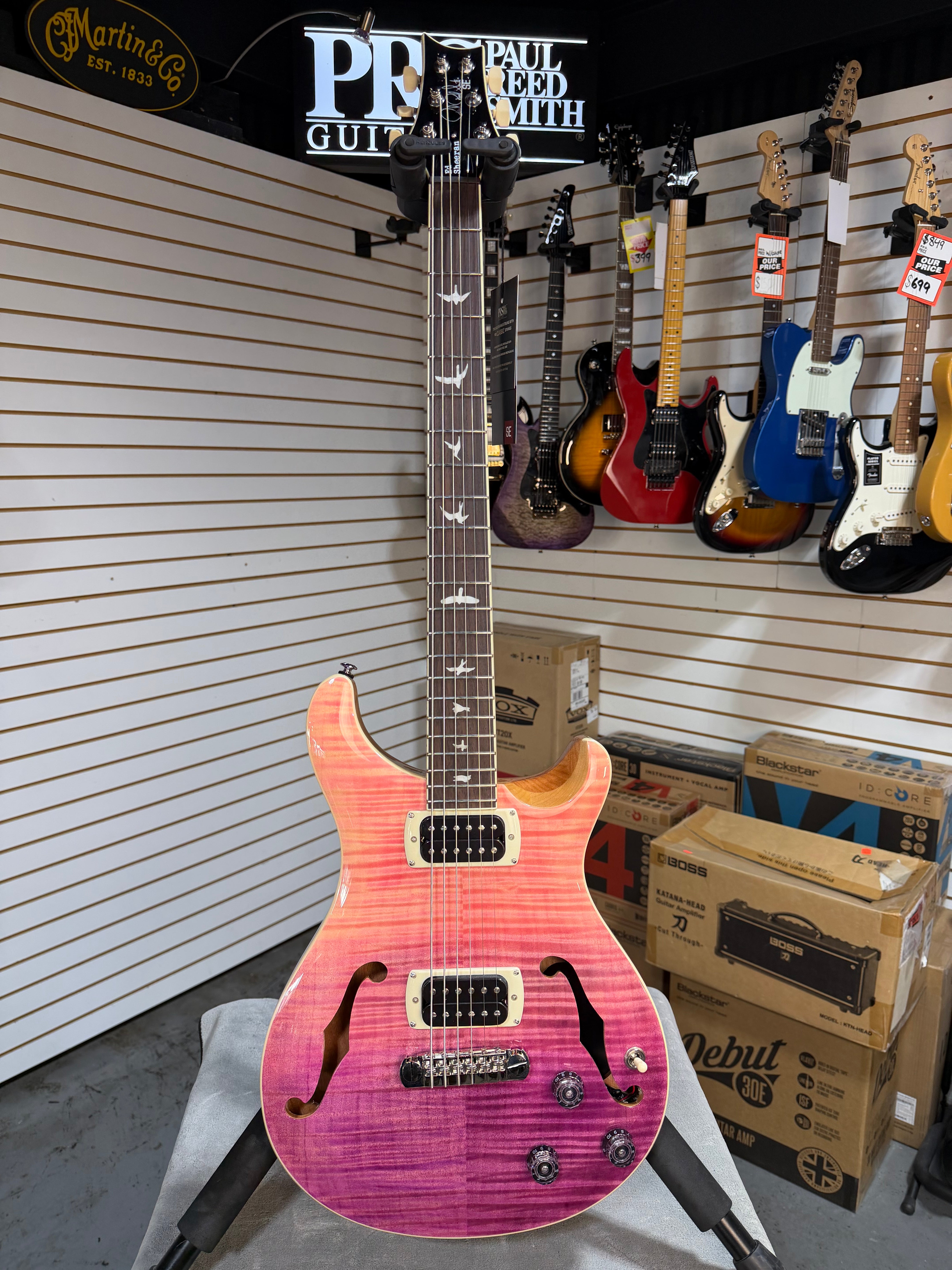 PRS SE Ed Sheeran Signature Hollowbody I Piezo Baritone Pink Ombre