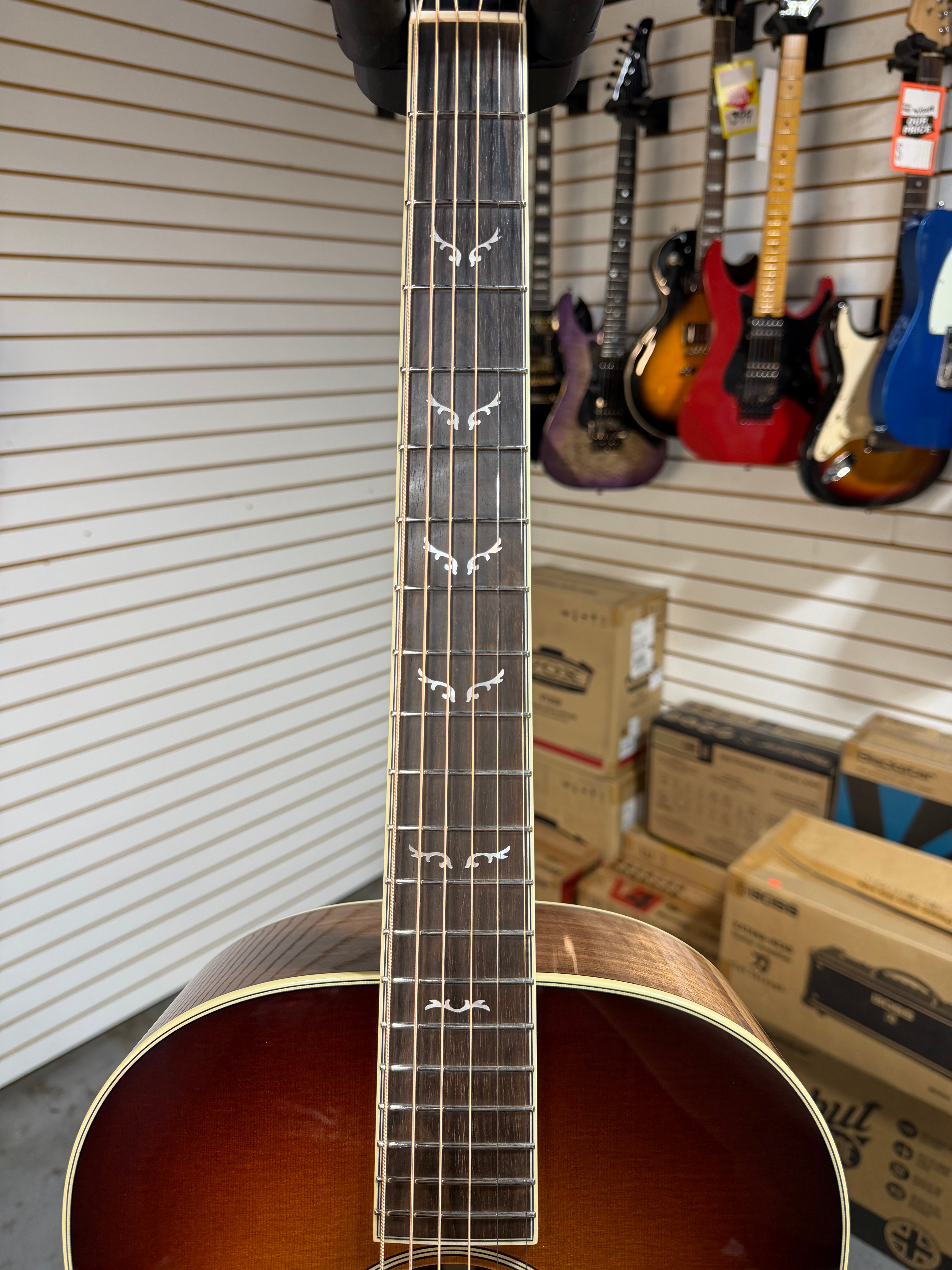 Bourgeois Luke Bryan Signature Touchstone Series Slope Shoulder Dreadnought Sunburst