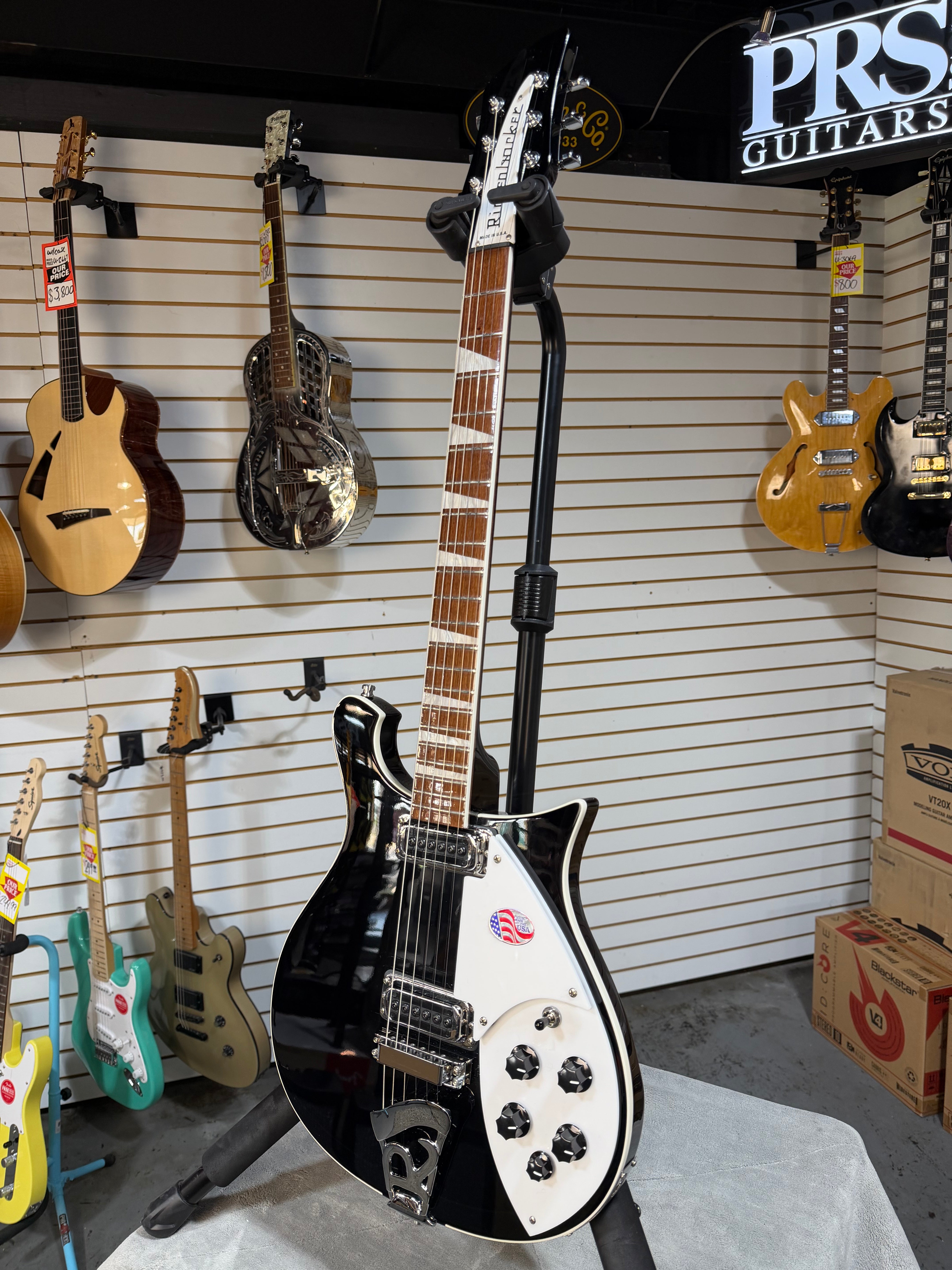 Rickenbacker 620 Jetglo