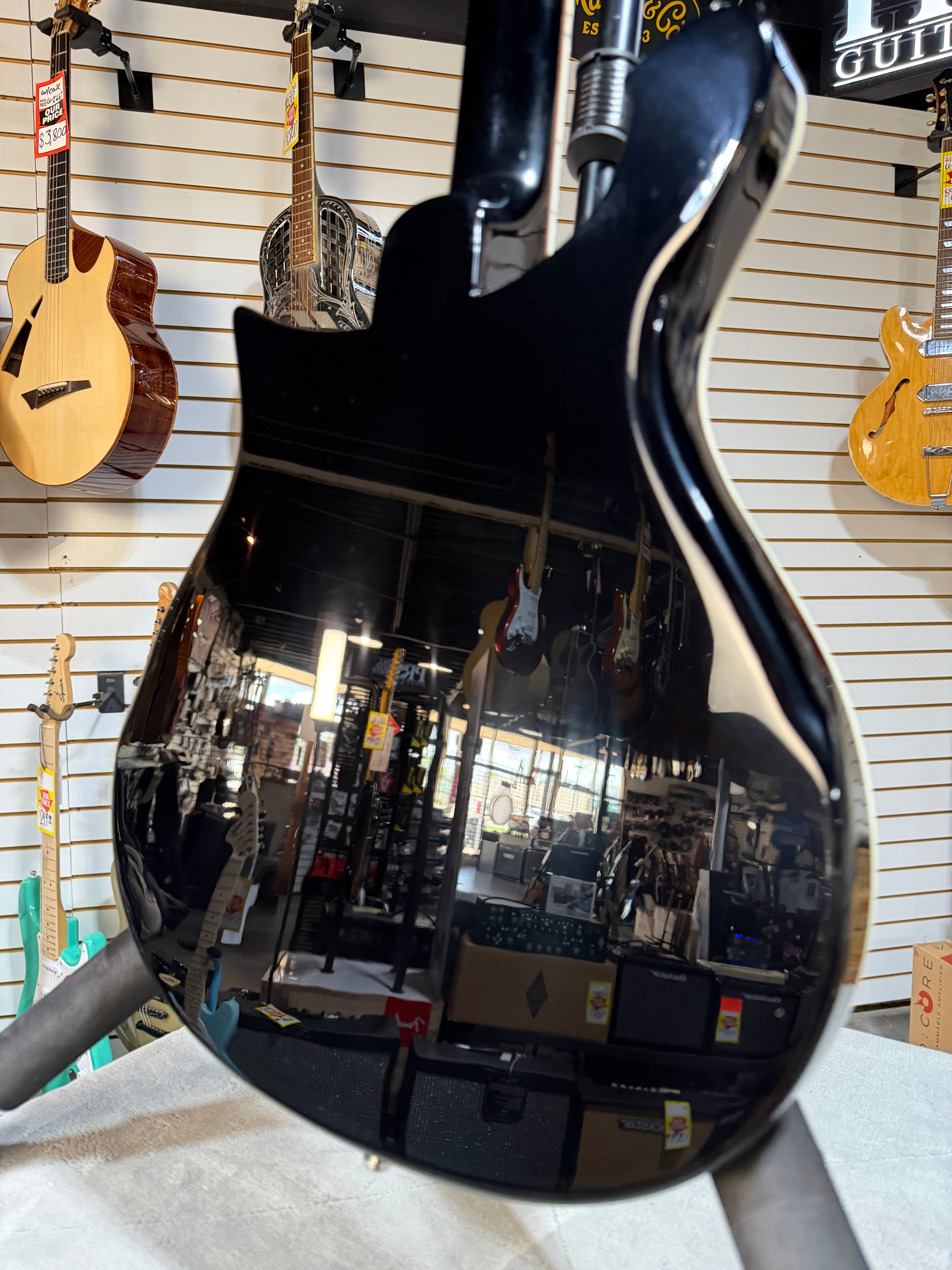Rickenbacker 620 Jetglo