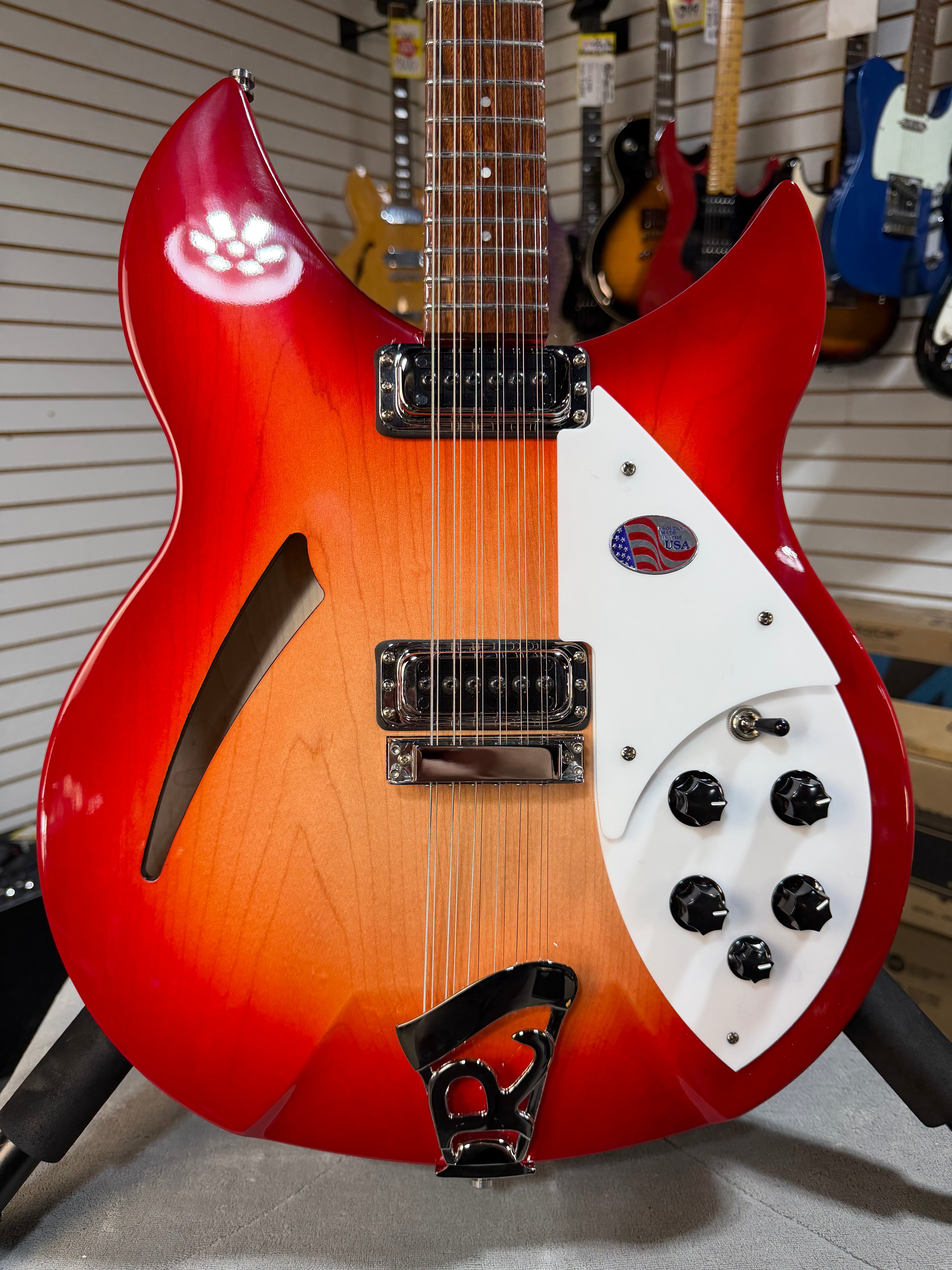 Rickenbacker 330/12 Fireglo