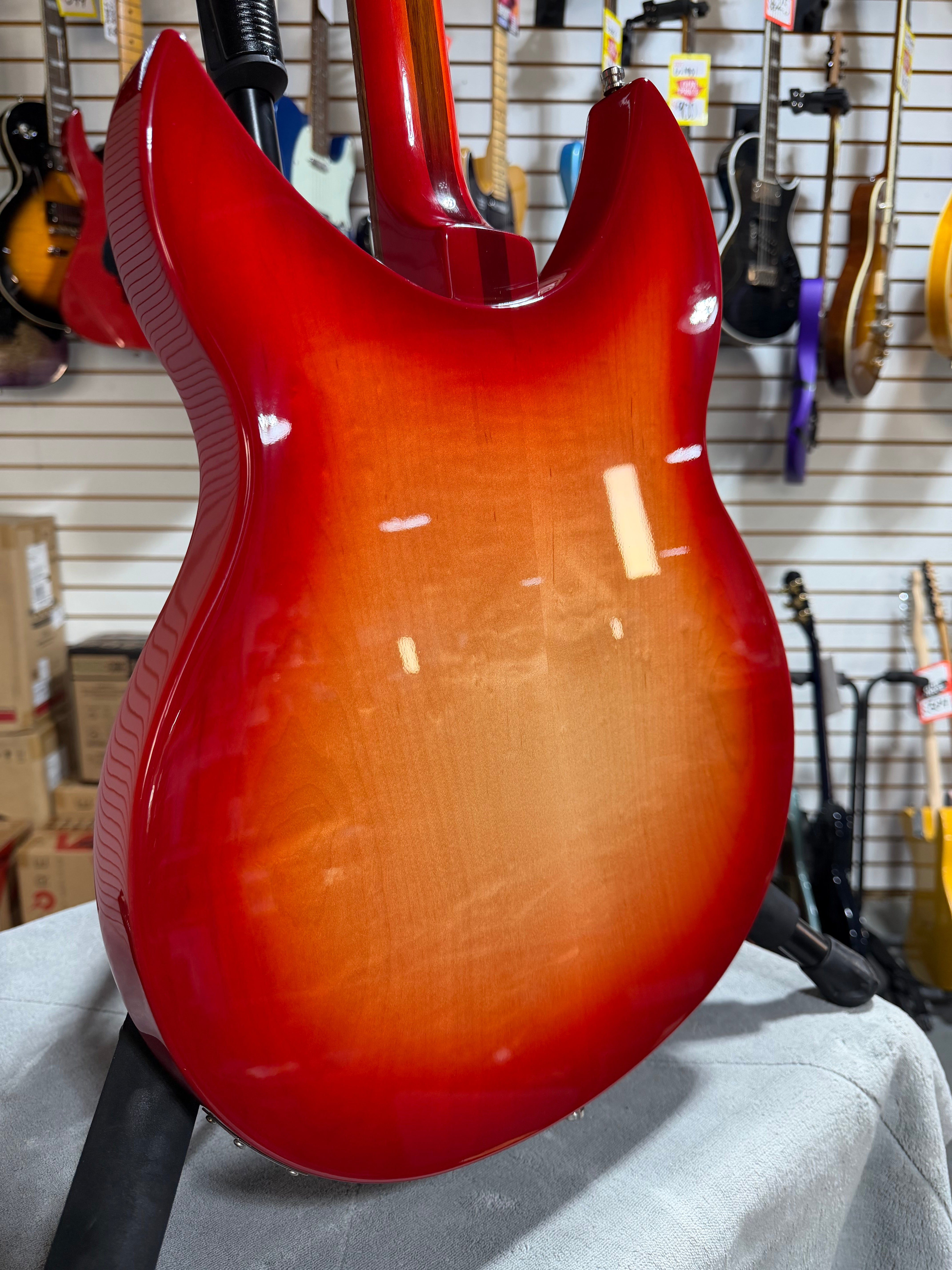 Rickenbacker 330/12 Fireglo