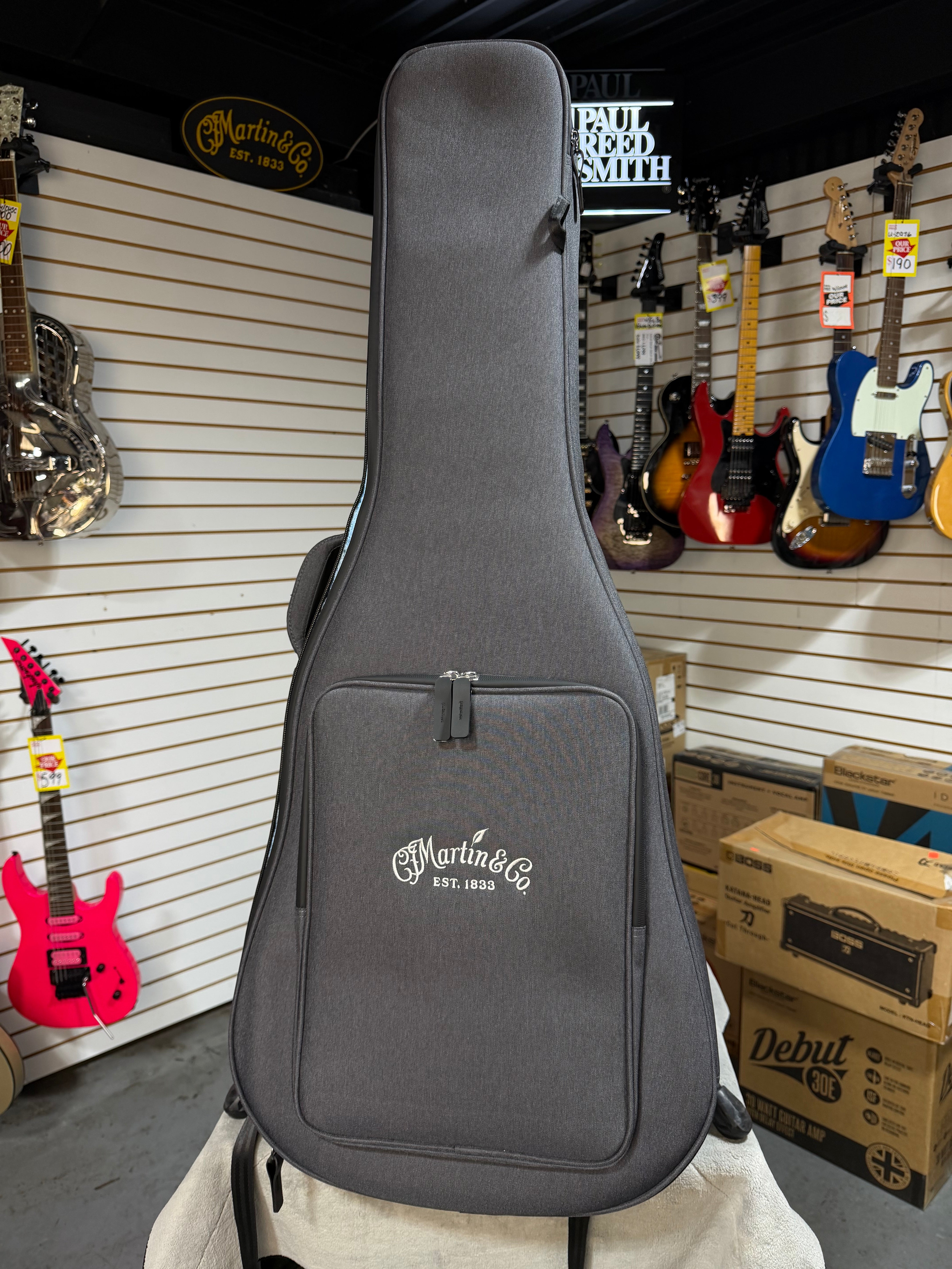 Martin 000-10E Shawn Mendes Natural
