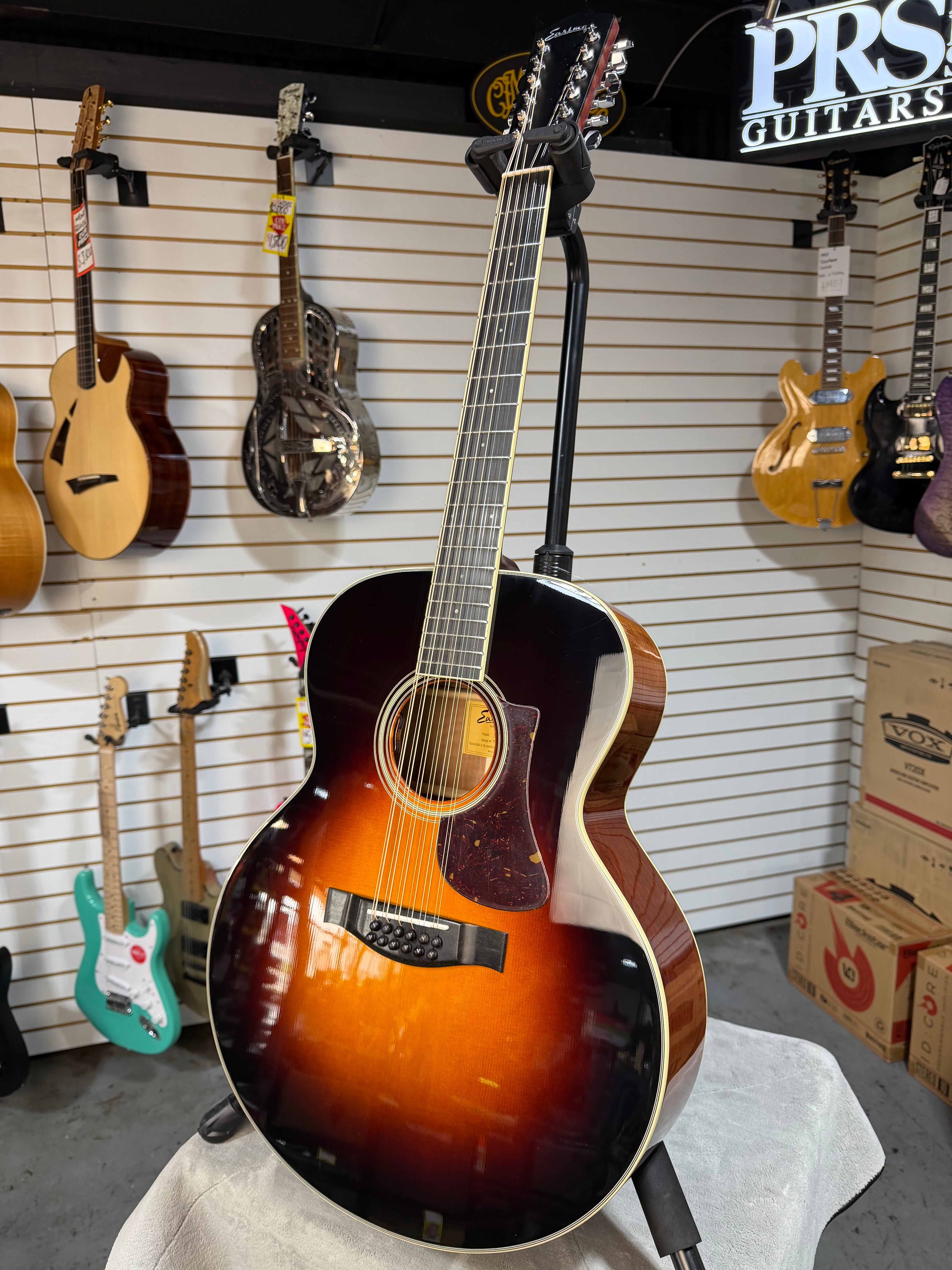 Eastman AC330E-12 Sunburst