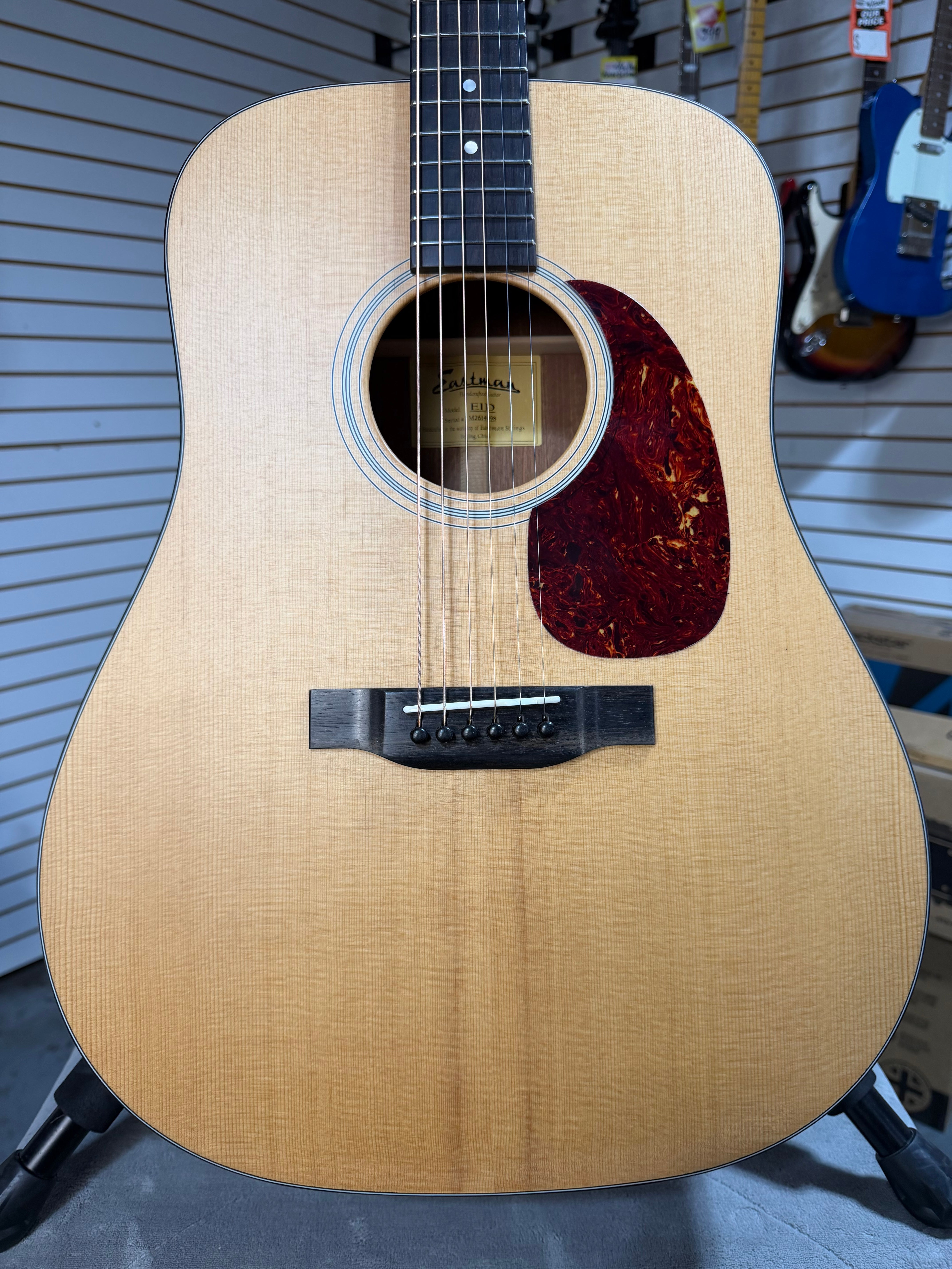 Eastman E1D Natural