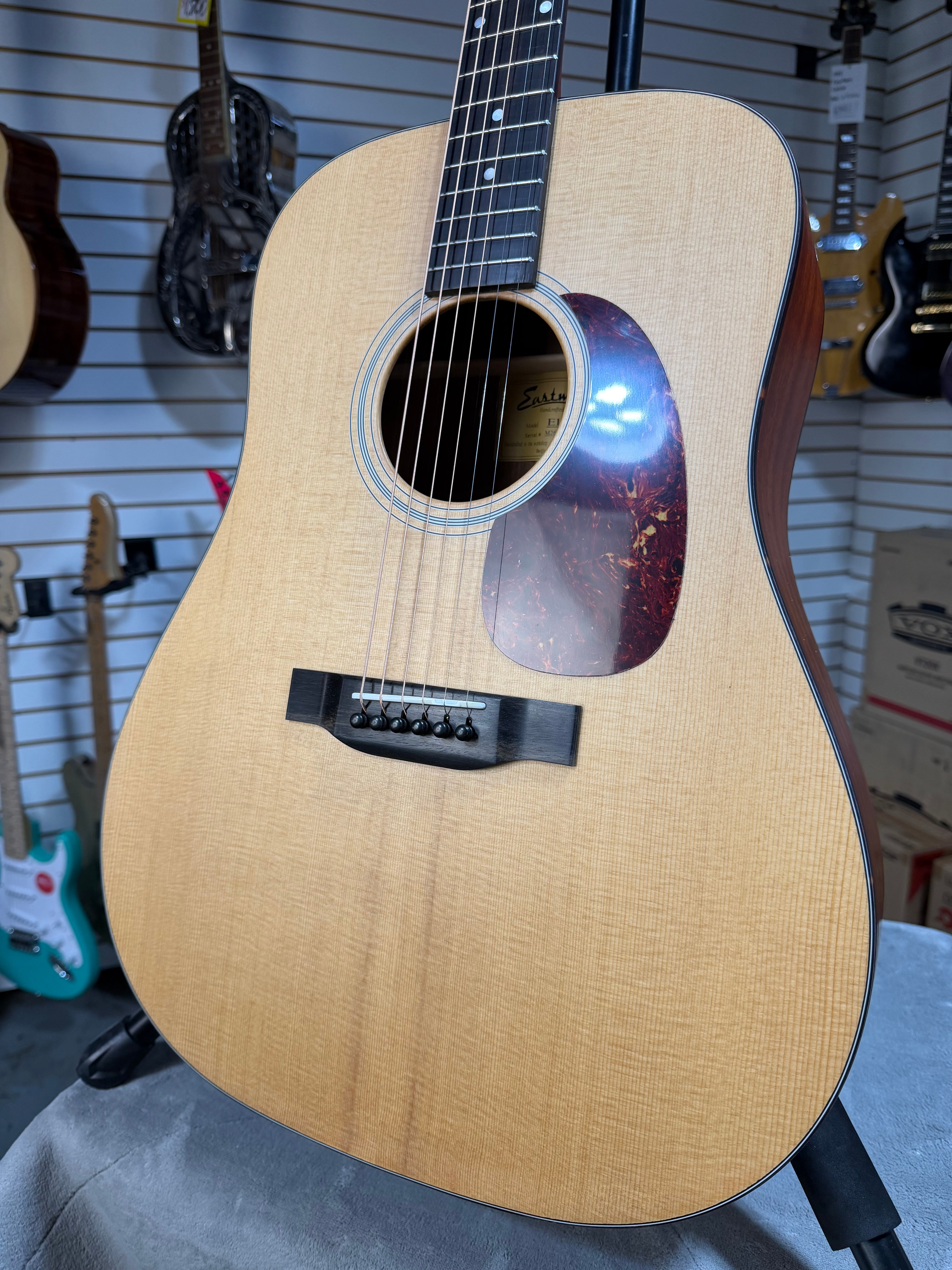 Eastman E1D Natural
