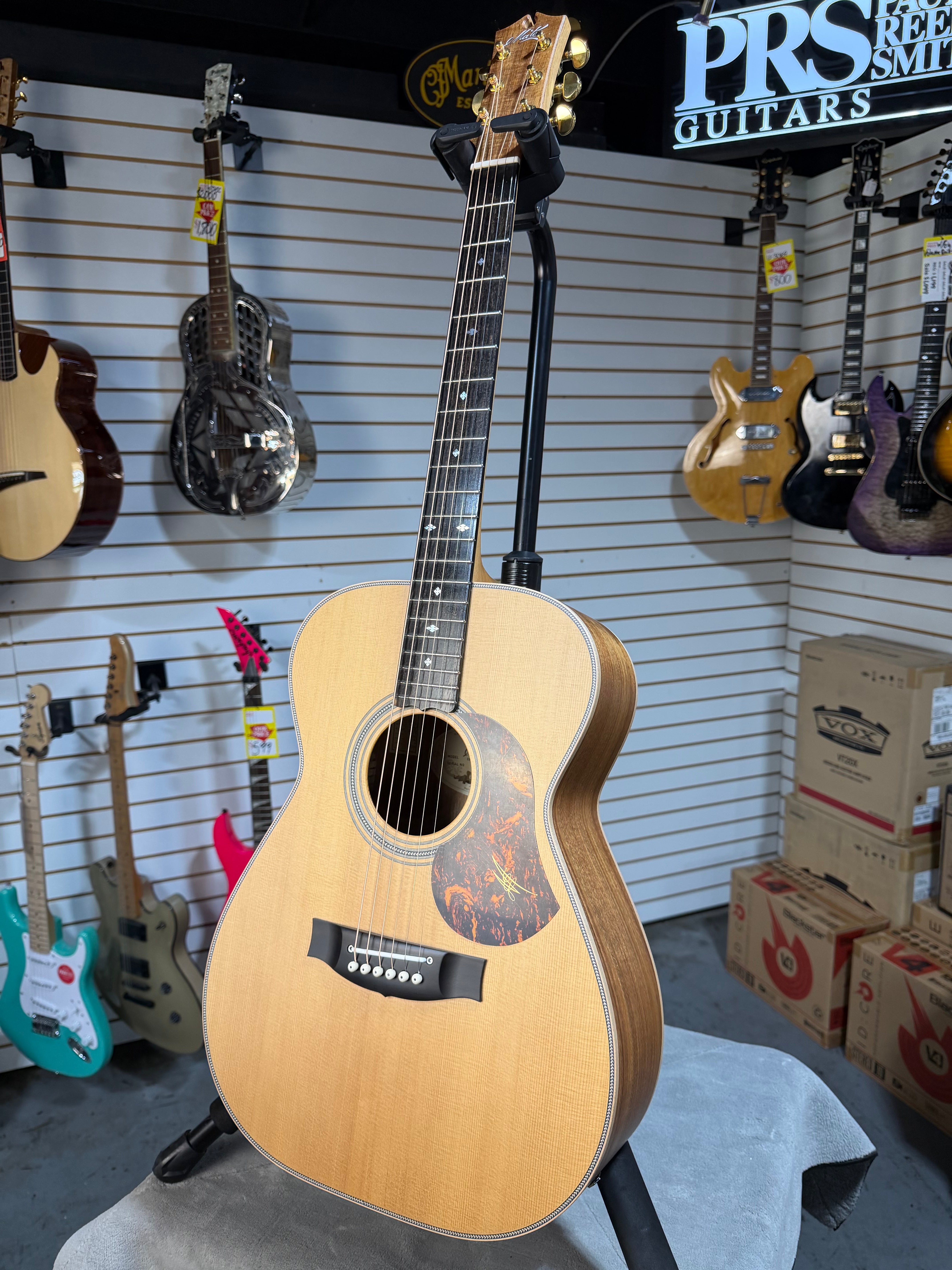 Maton EBG808 Artist Natural