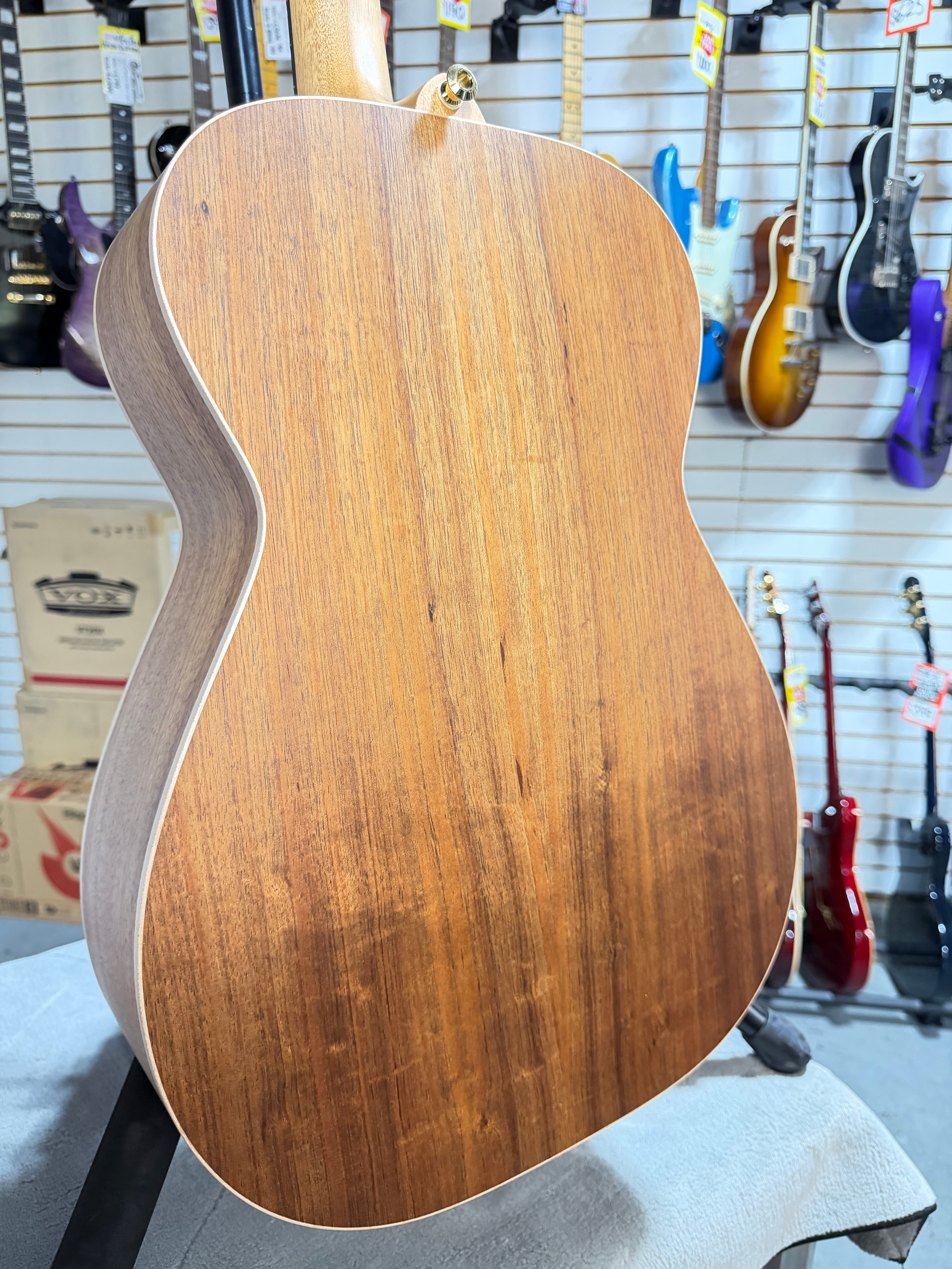 Maton EBG808 Artist Natural