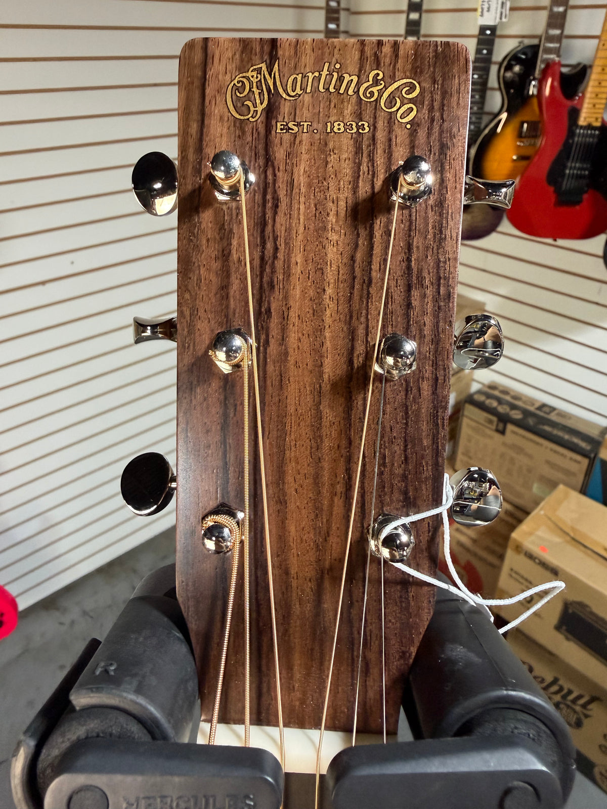 Martin 00-10E Road Series Retro Joe Bonamassa Signature Sunburst