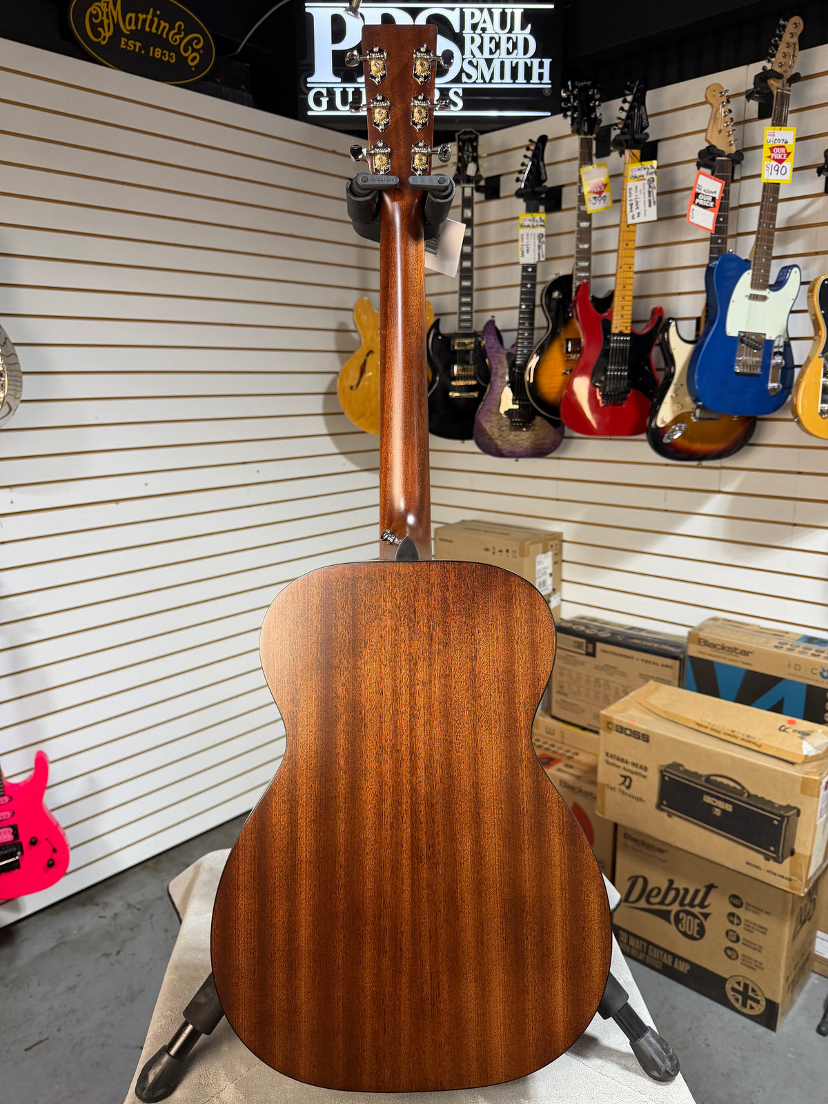 Martin 00-10E Road Series Retro Joe Bonamassa Signature Sunburst