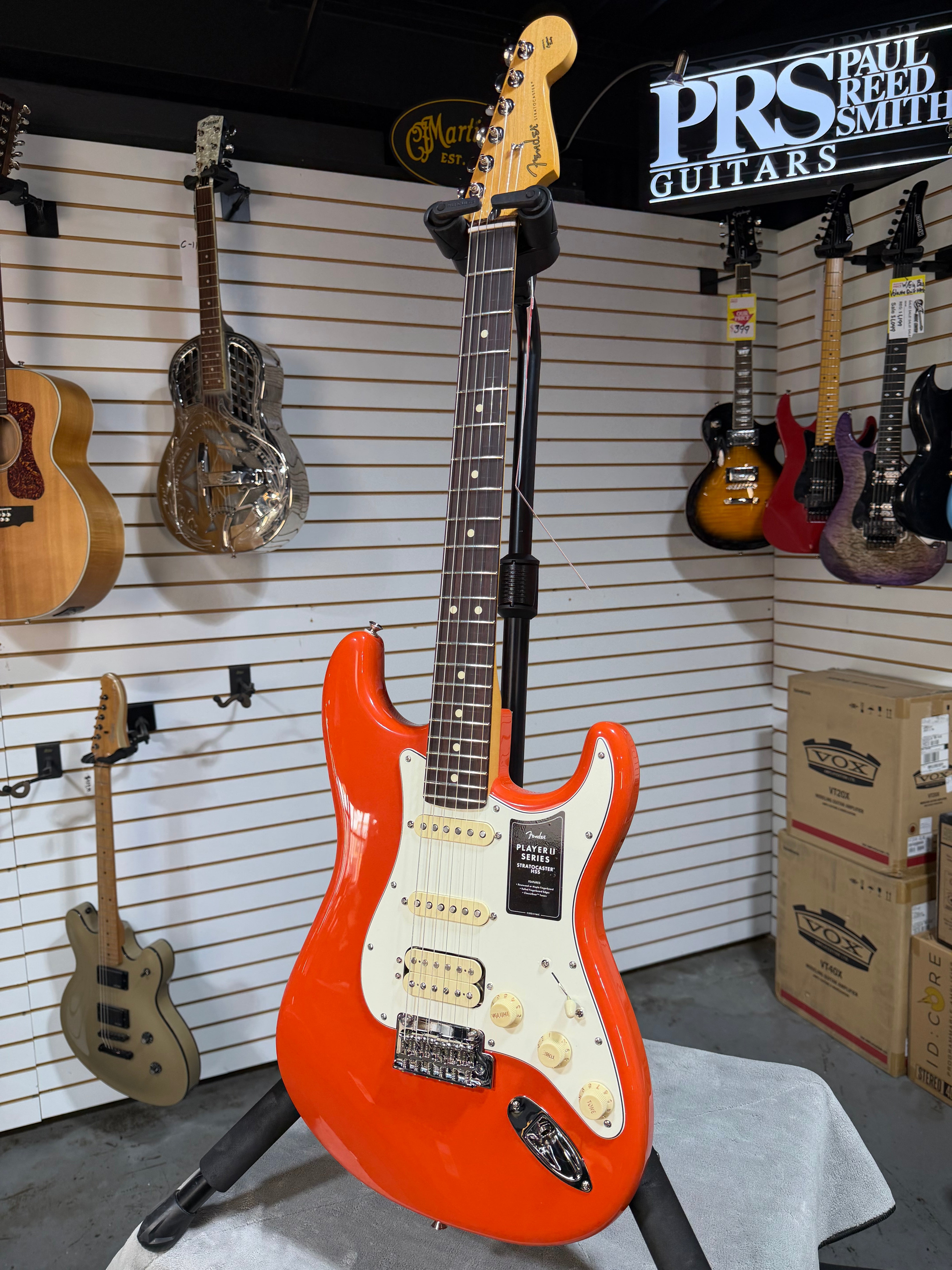 Fender Player II Stratocaster HSS Coral Red