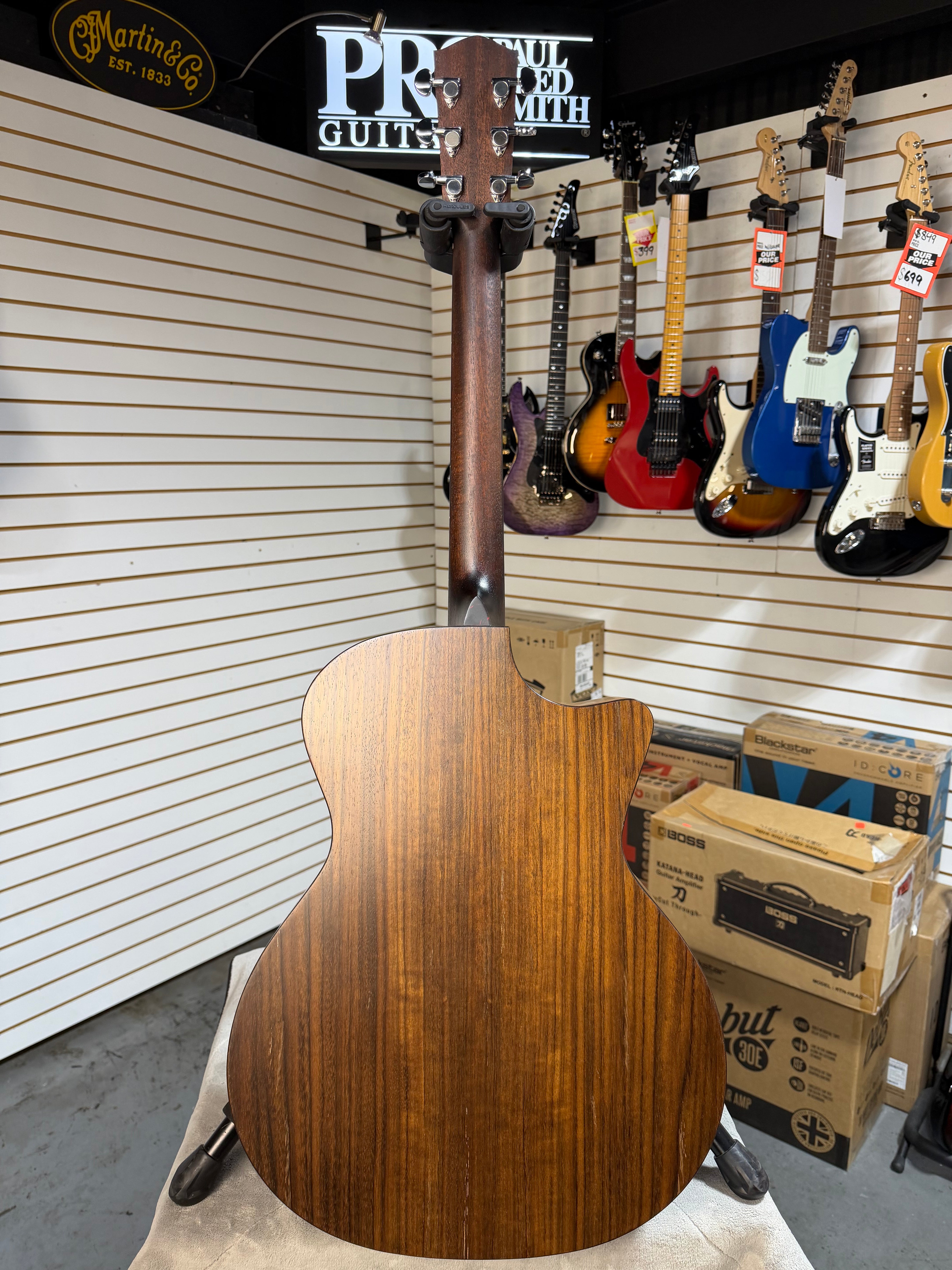 Eastman AC222-CEL Natural