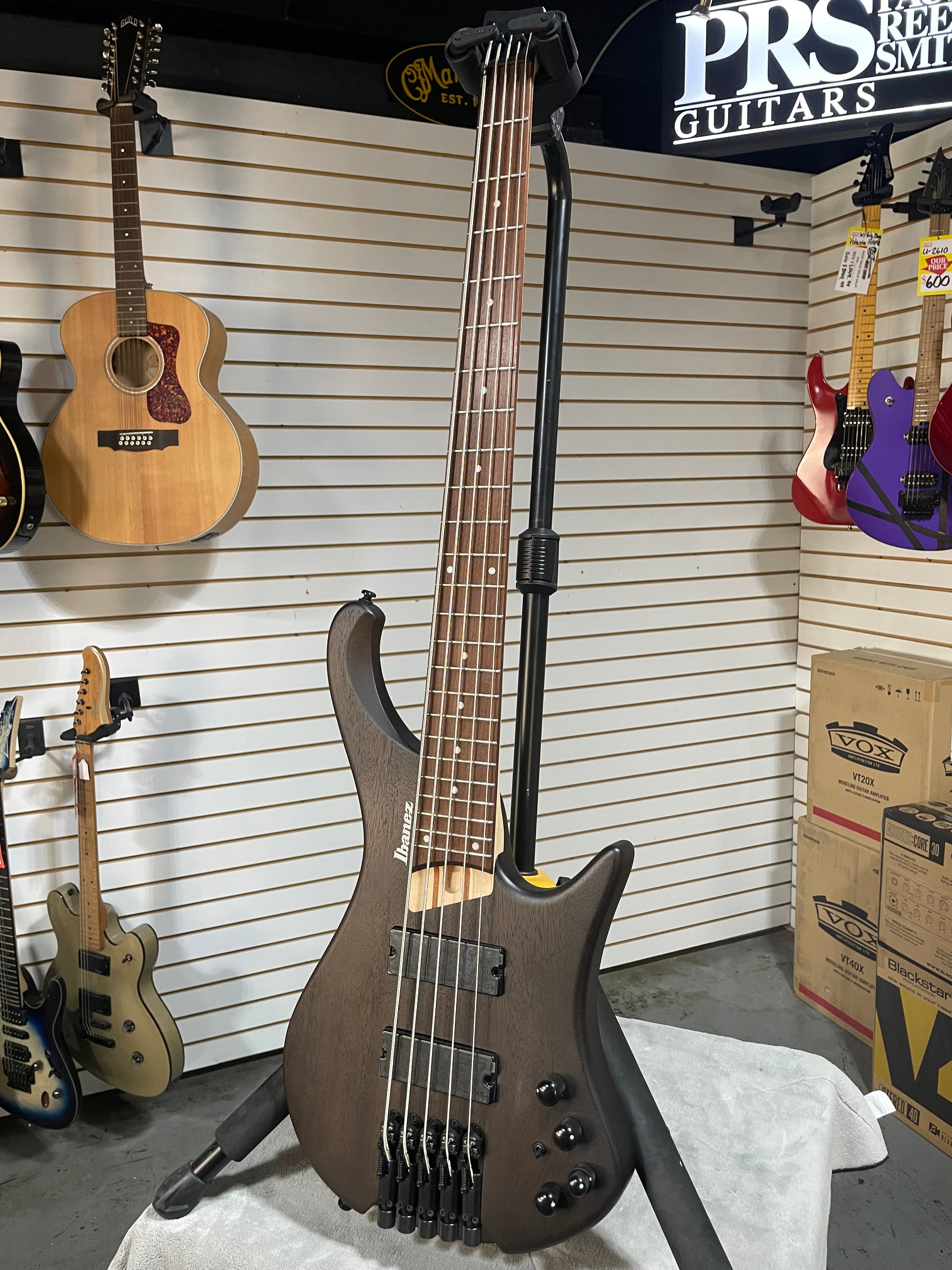 Ibanez EHB605 Walnut Flat